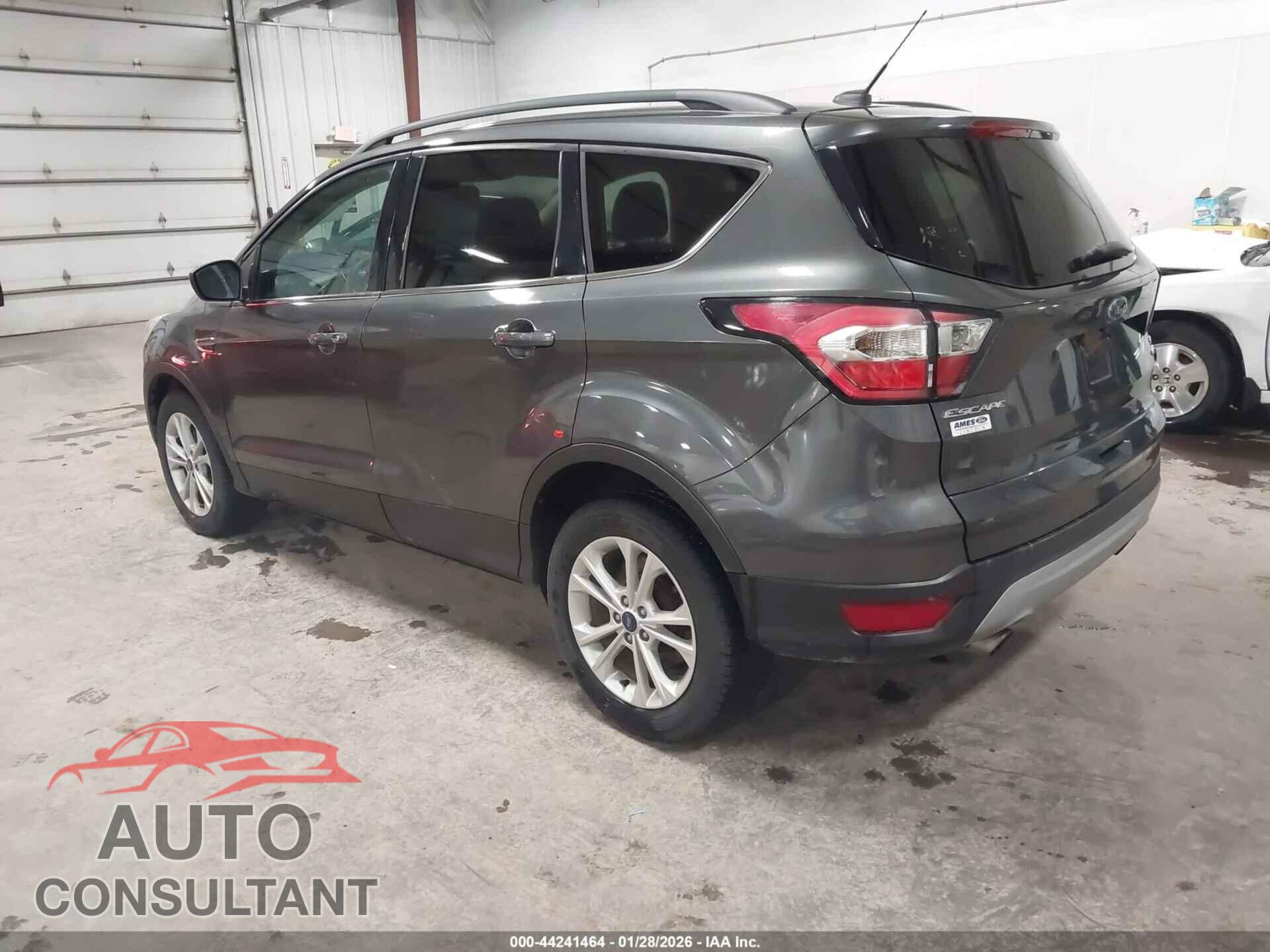 FORD ESCAPE 2017 - 1FMCU9G90HUE35904