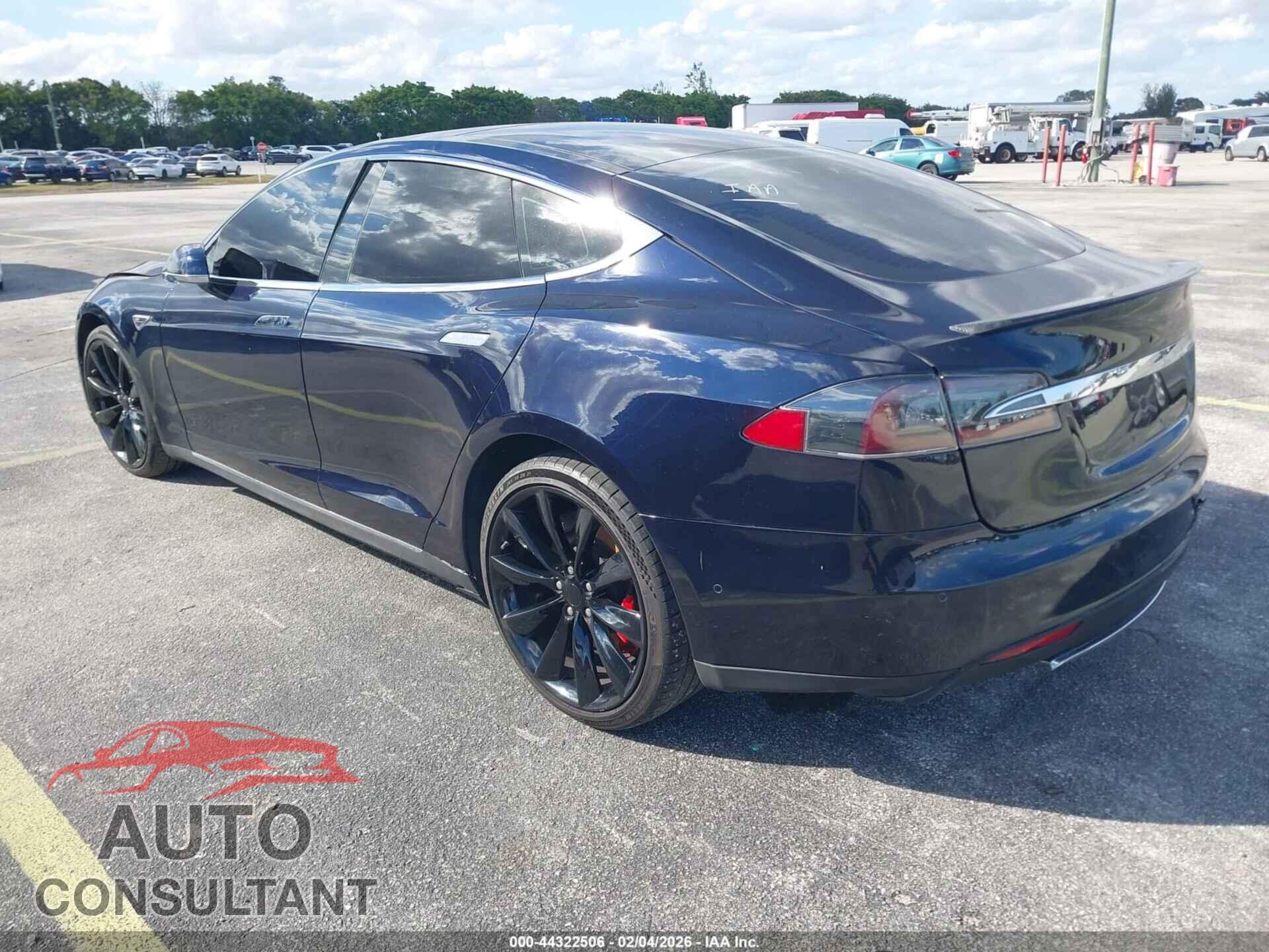 TESLA MODEL S 2014 - 5YJSA1H26EFP62484