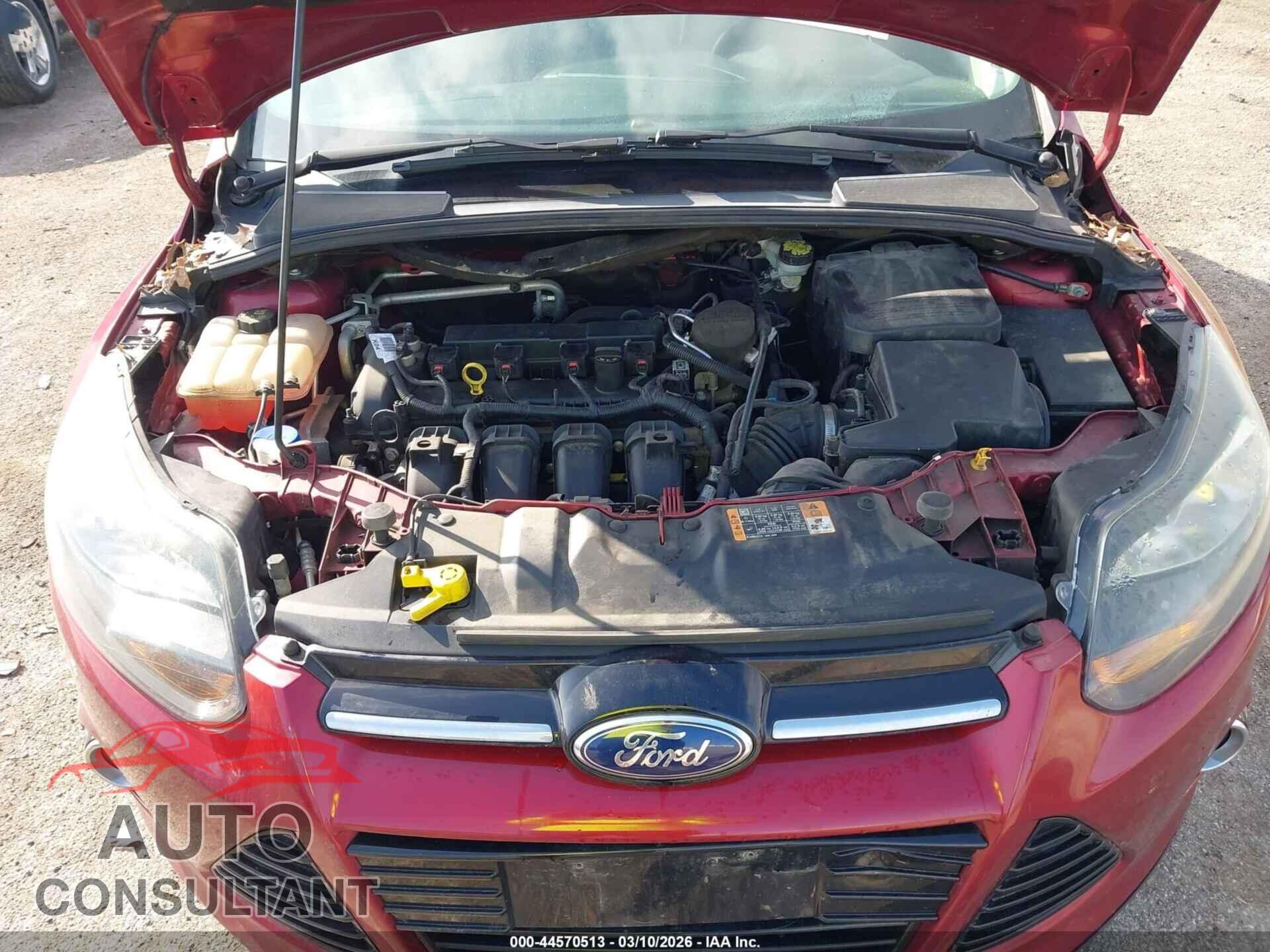 FORD FOCUS 2014 - 1FADP3N22EL452245