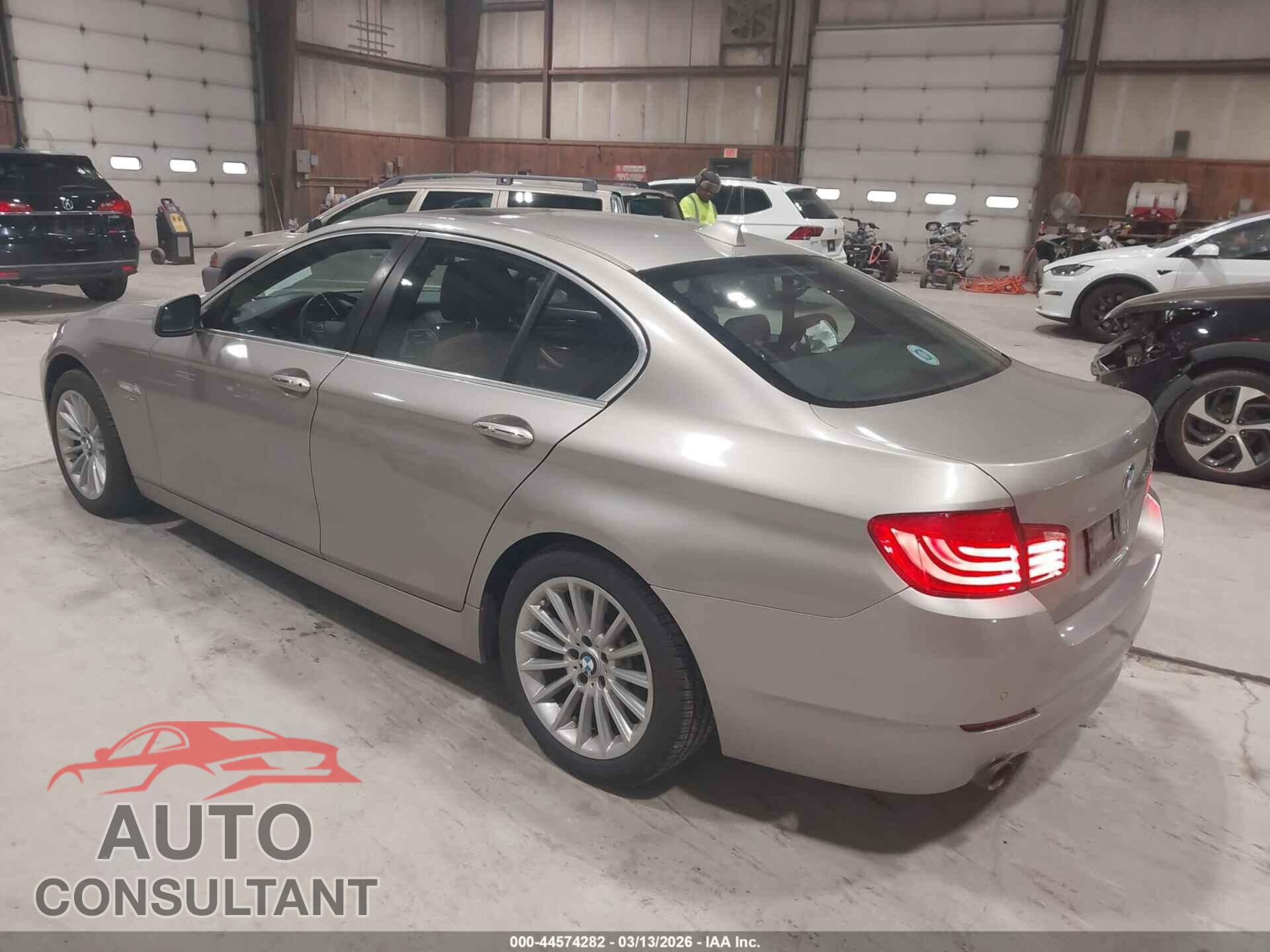 BMW 535I 2011 - WBAFU7C57BC871684