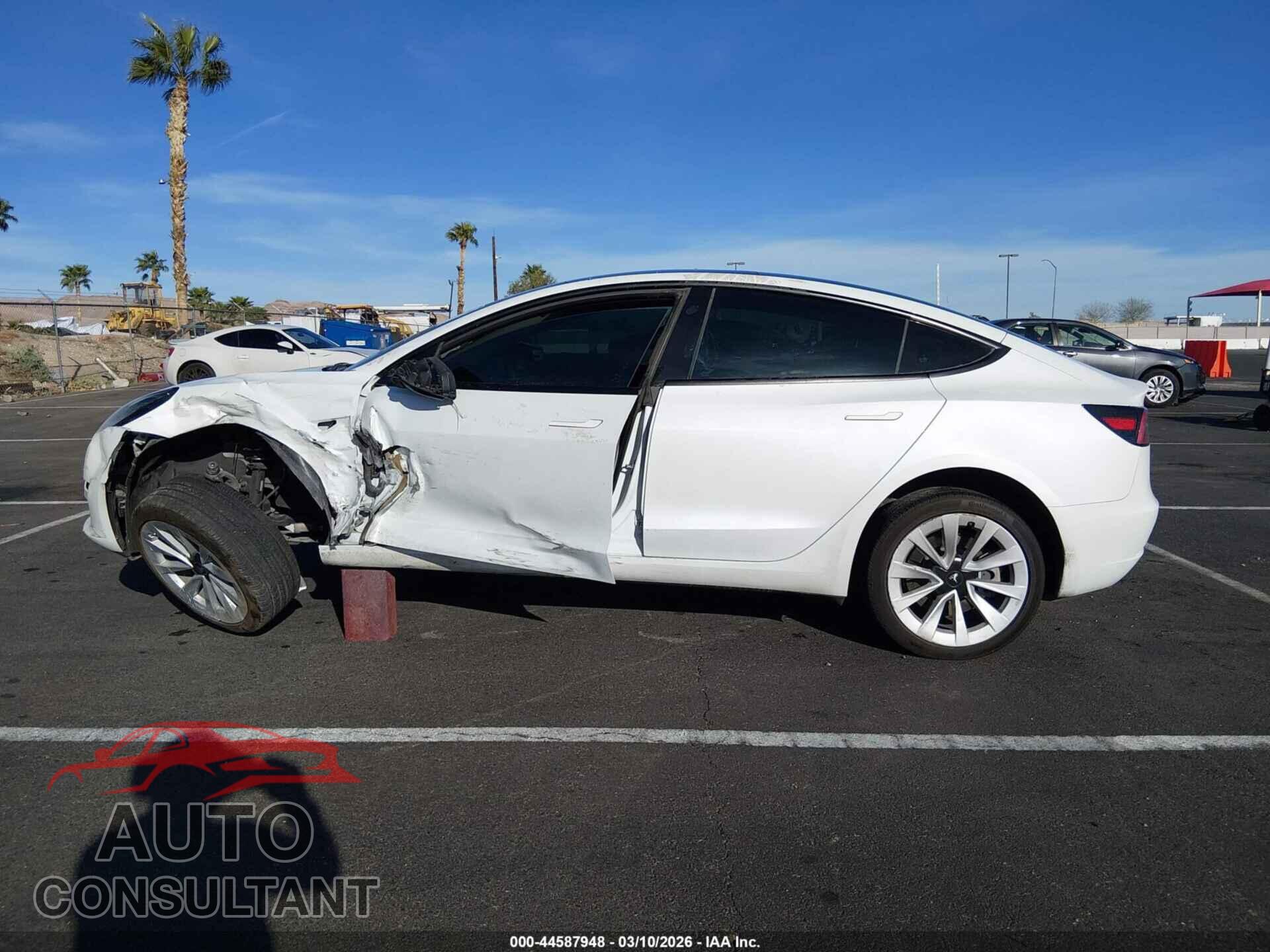TESLA MODEL 3 2023 - 5YJ3E1EA4PF472252