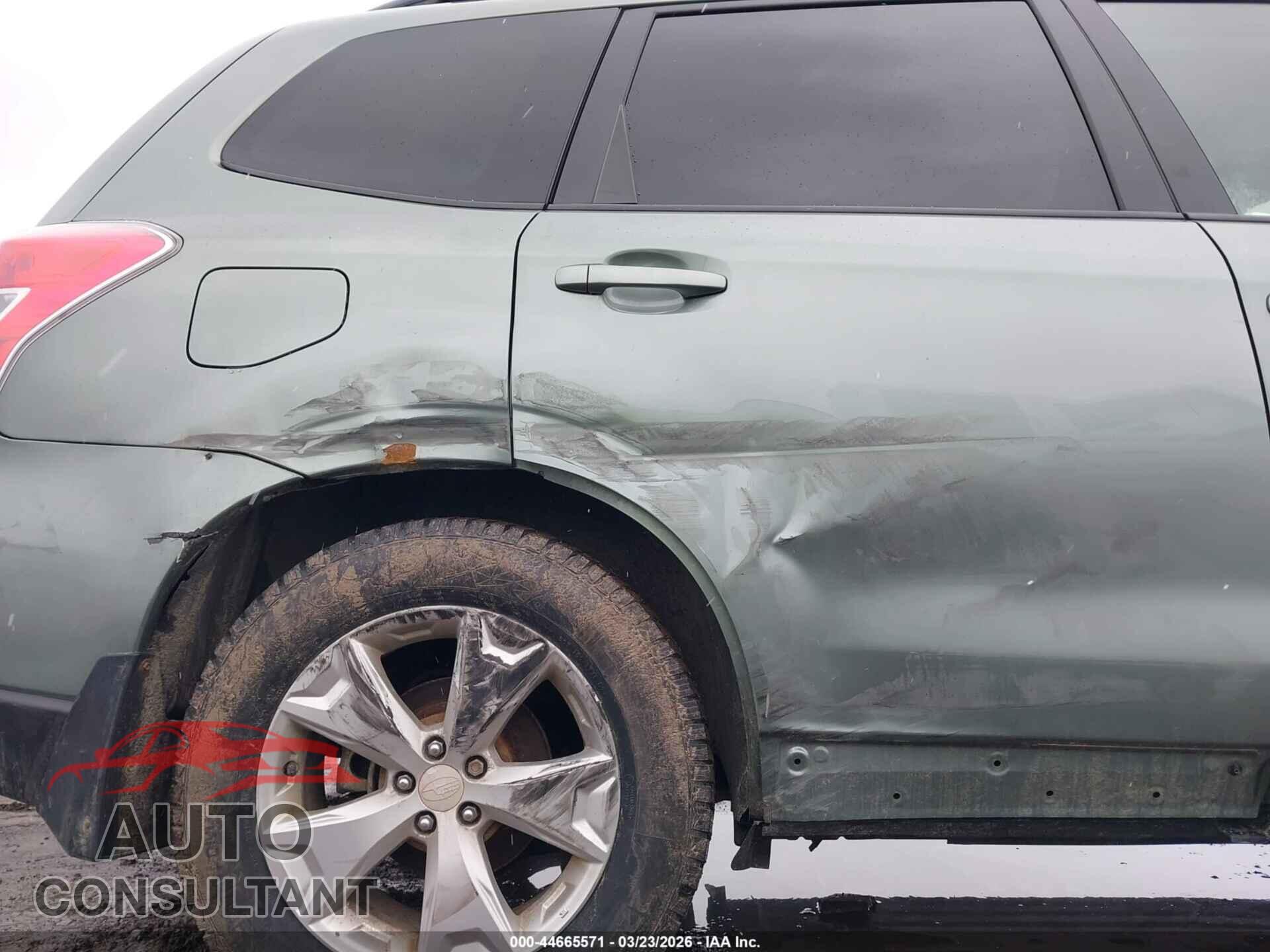 SUBARU FORESTER 2015 - JF2SJADC8FH832939