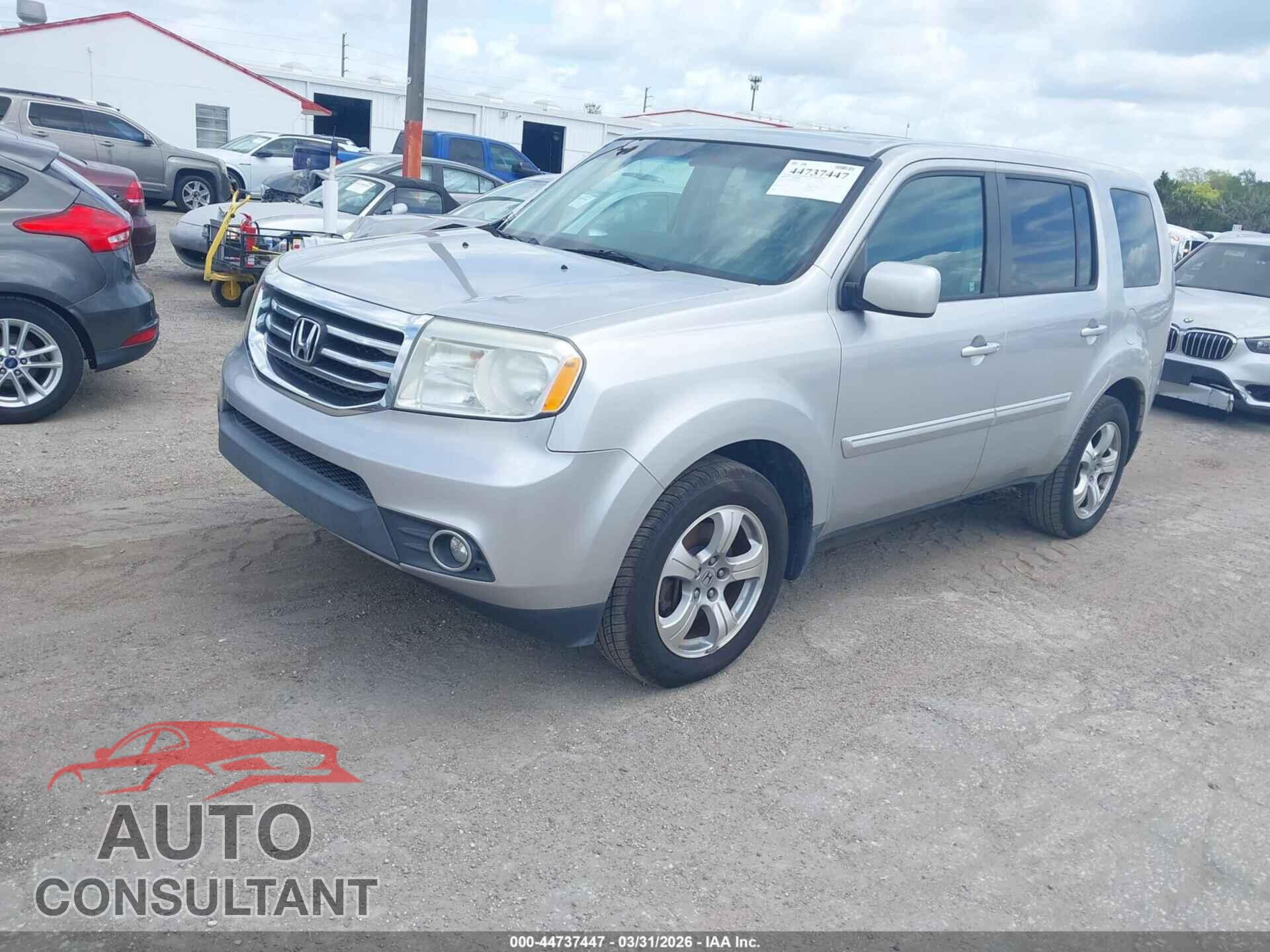 HONDA PILOT 2015 - 5FNYF3H5XFB010693