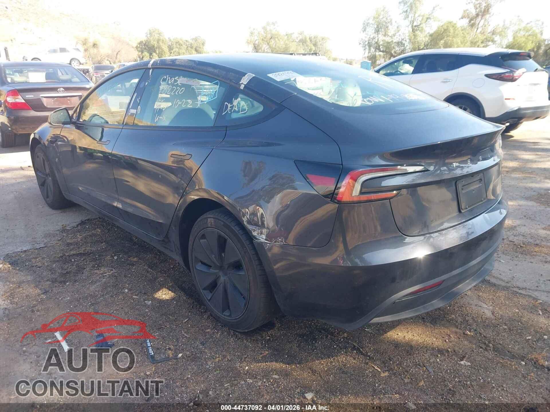 TESLA MODEL 3 2024 - 5YJ3E1EA3RF782220