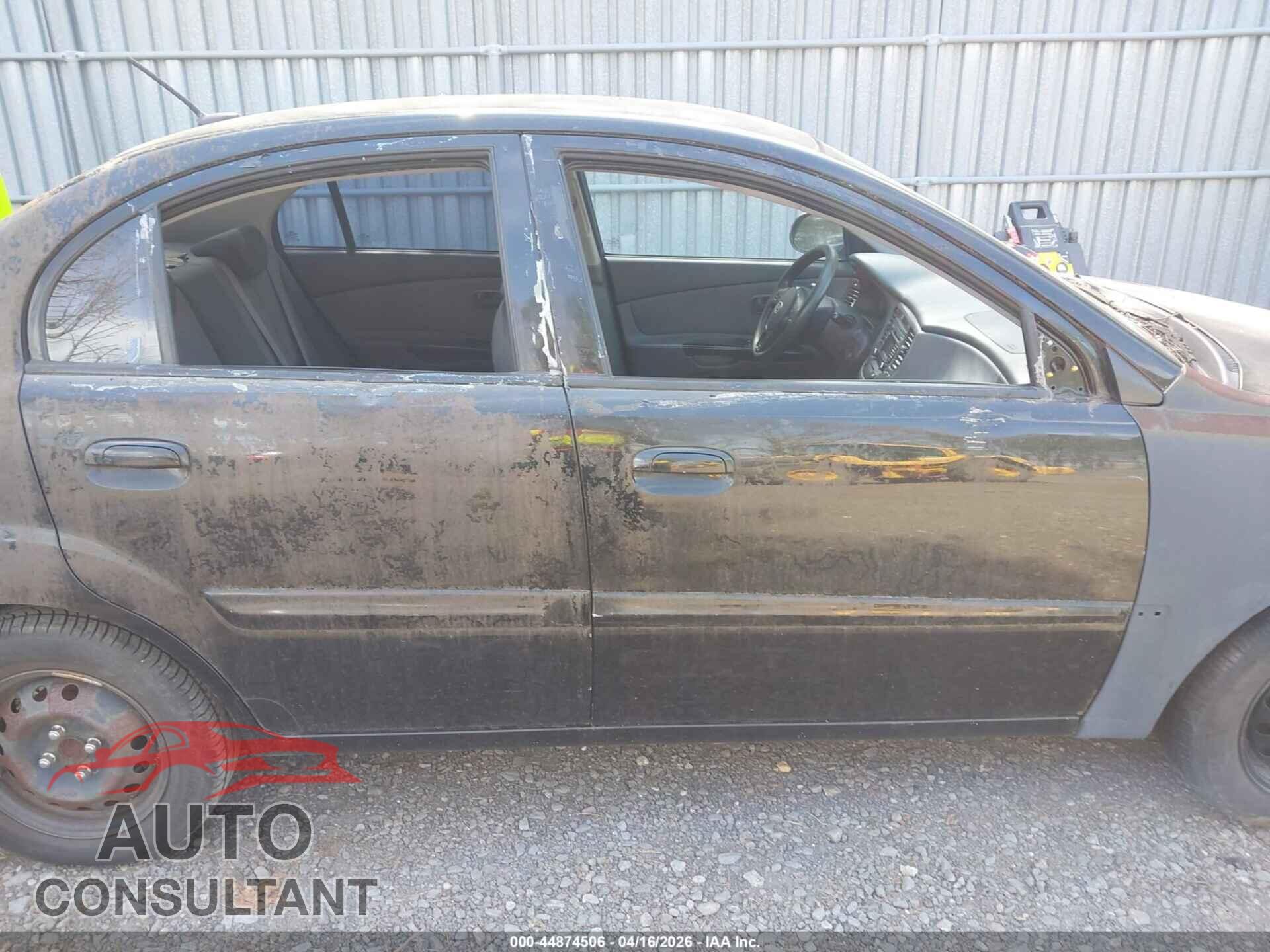 KIA RIO 2011 - KNADH4A34B6926683