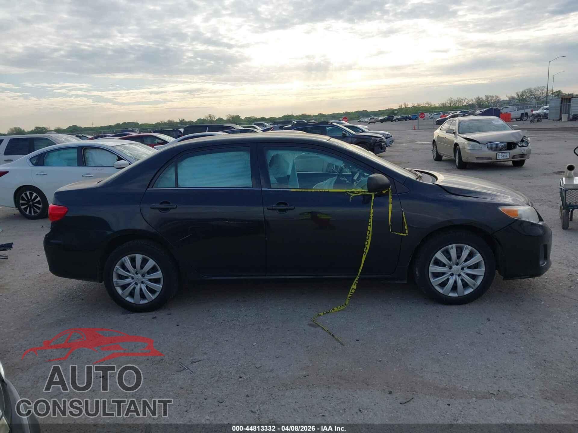 TOYOTA COROLLA 2013 - 2T1BU4EEXDC096191