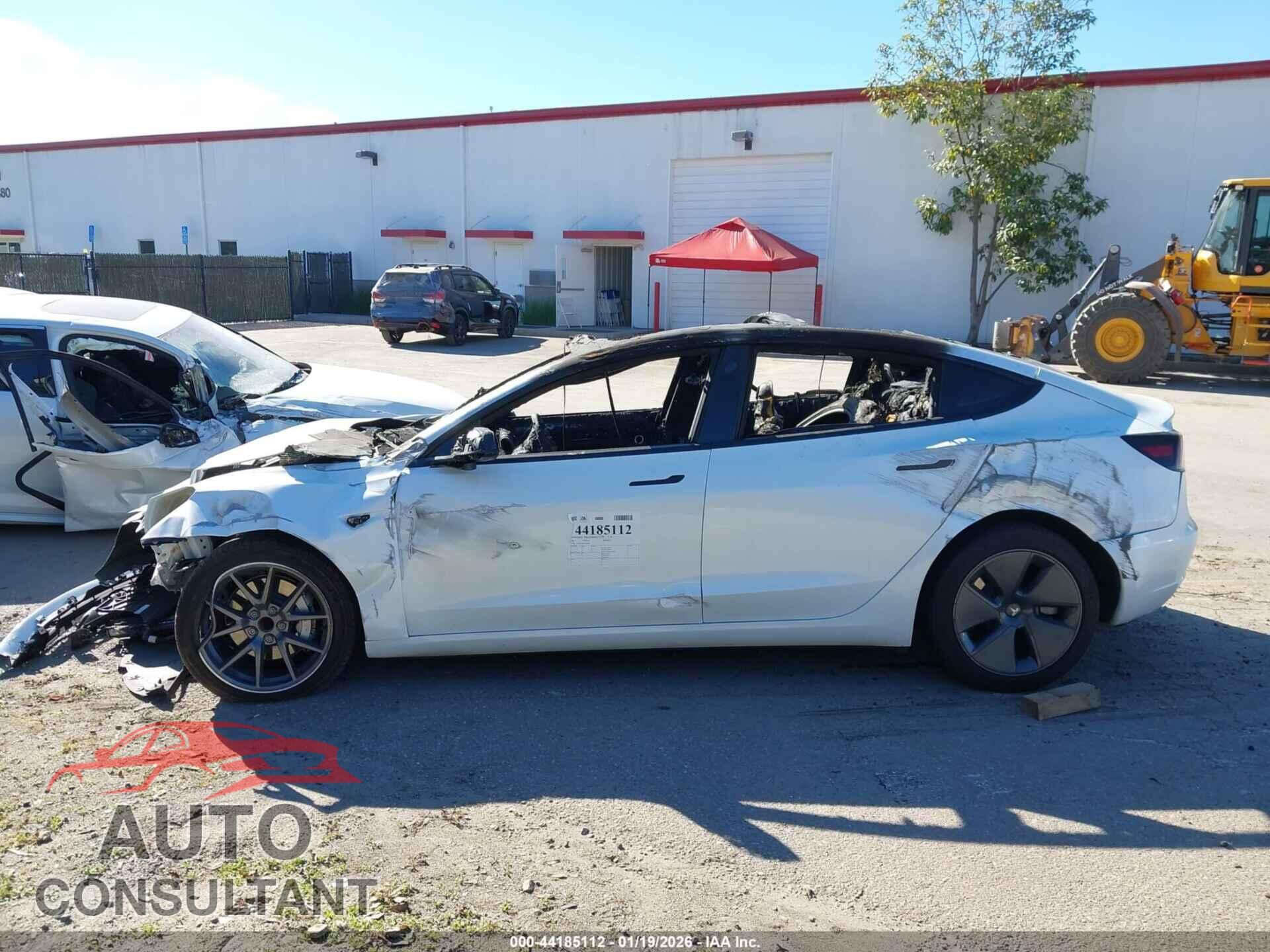 TESLA MODEL 3 2022 - 5YJ3E1EA8NF170847