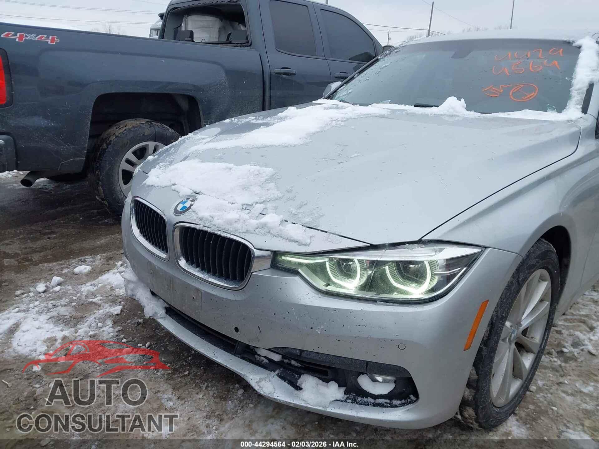 BMW 320I 2016 - WBA8A9C5XGK616604