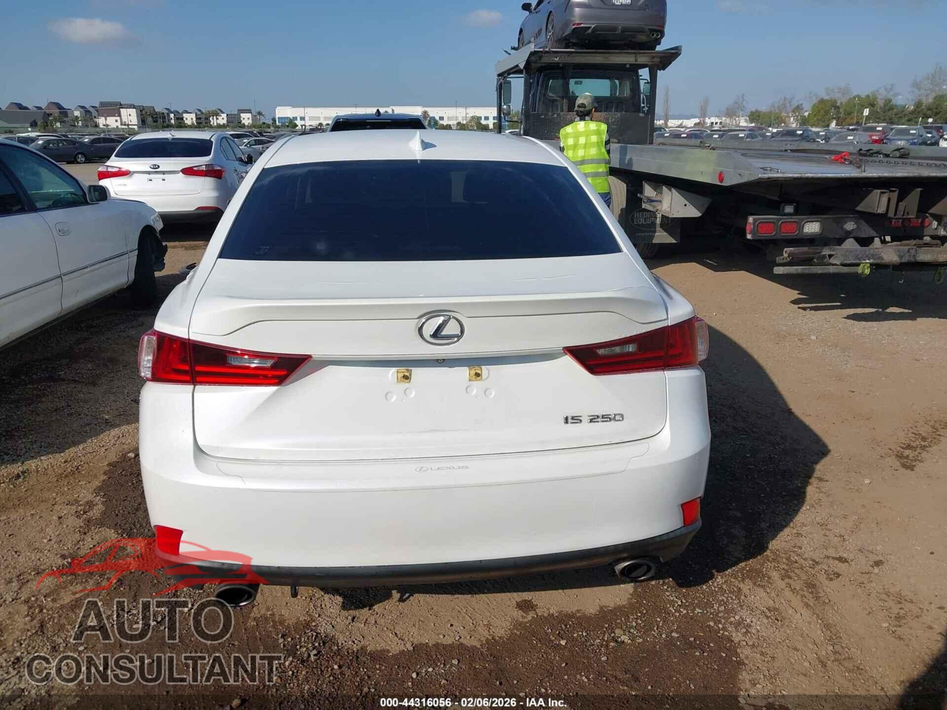 LEXUS IS 250 2015 - JTHBF1D23F5070014