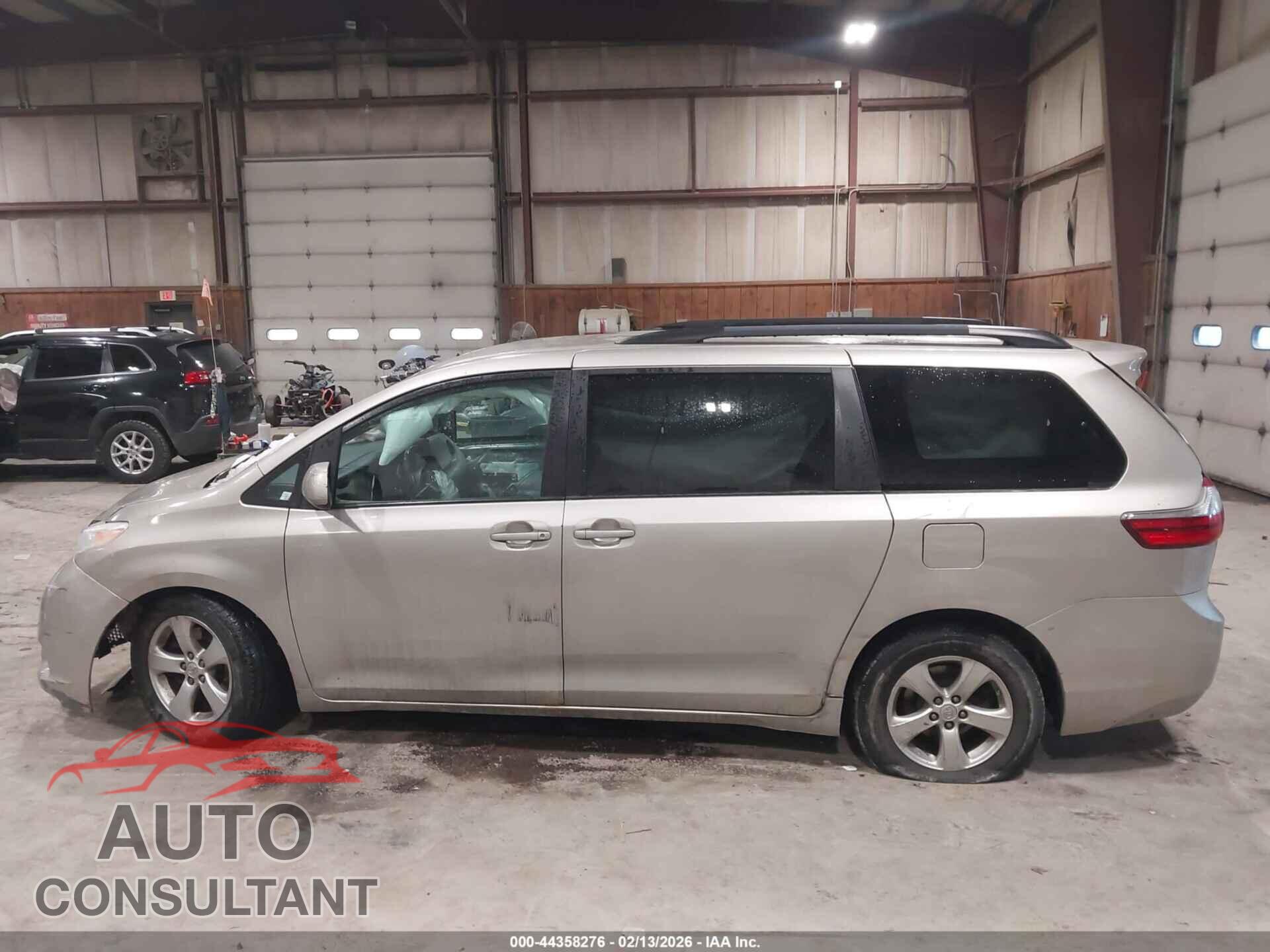 TOYOTA SIENNA 2017 - 5TDKZ3DC3HS825432