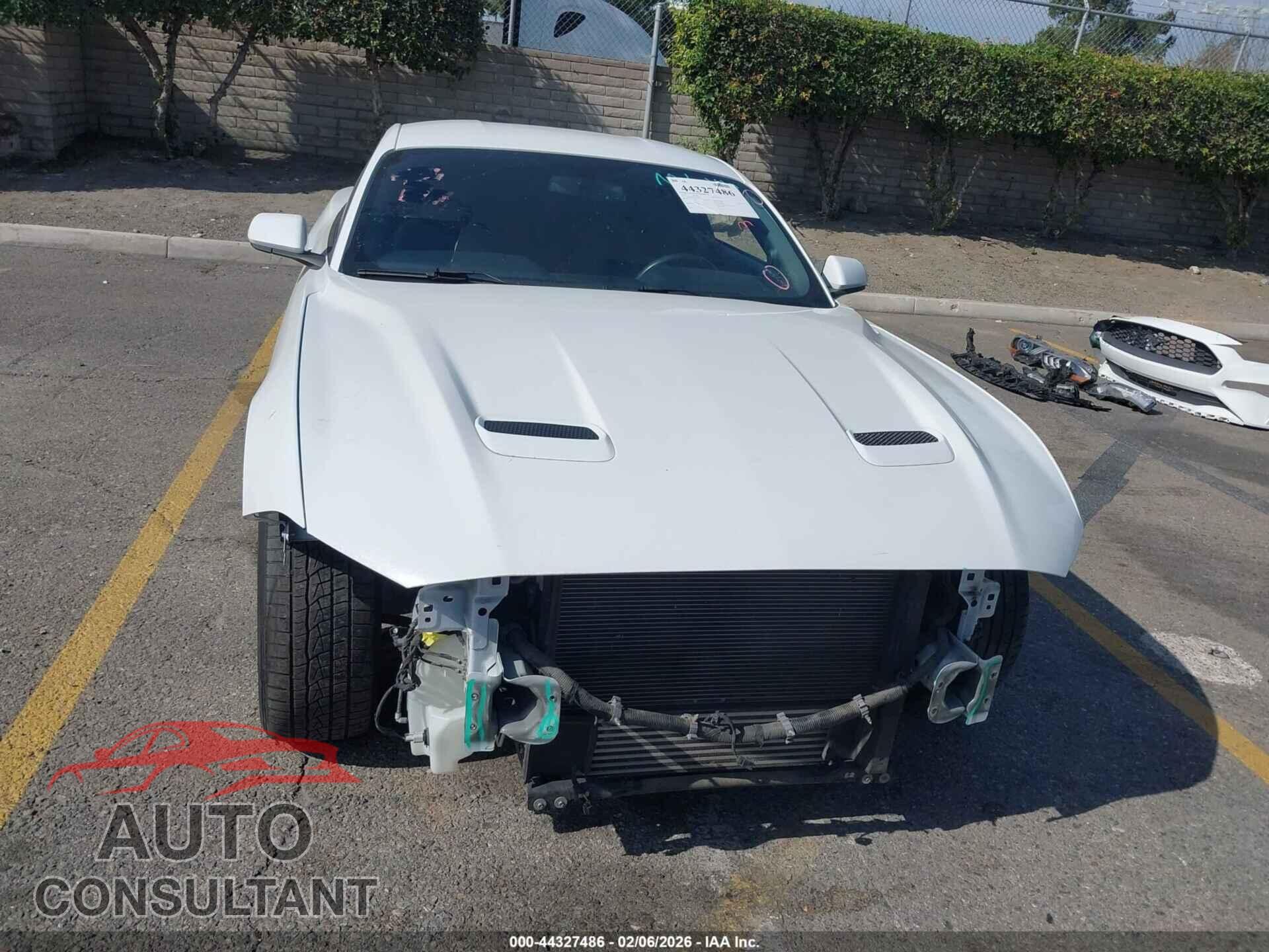 FORD MUSTANG 2018 - 1FA6P8TH9J5129063