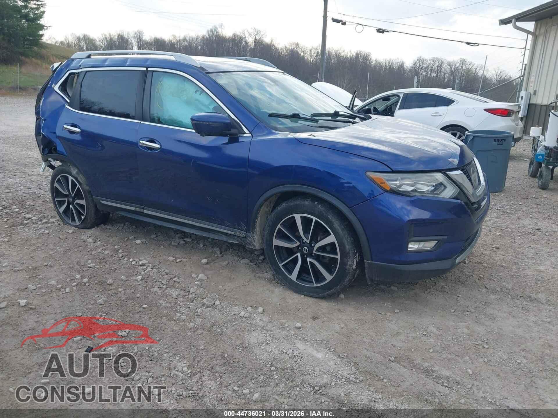 NISSAN ROGUE 2017 - 5N1AT2MV1HC812653