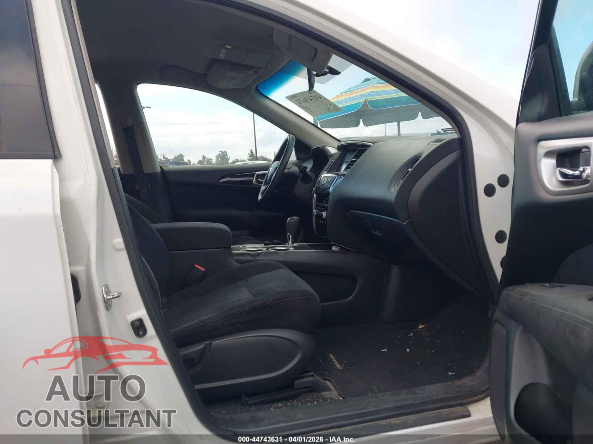 NISSAN PATHFINDER 2015 - 5N1AR2MN6FC681070