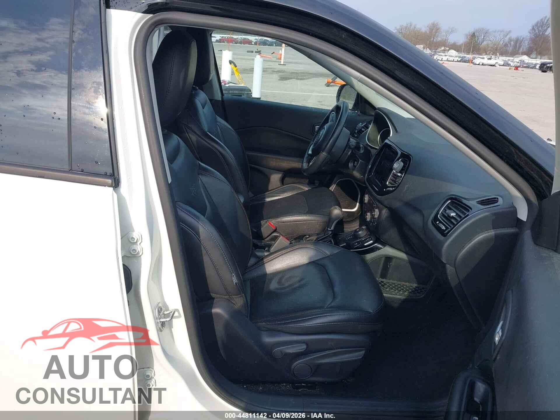 JEEP COMPASS 2019 - 3C4NJDCB8KT656671