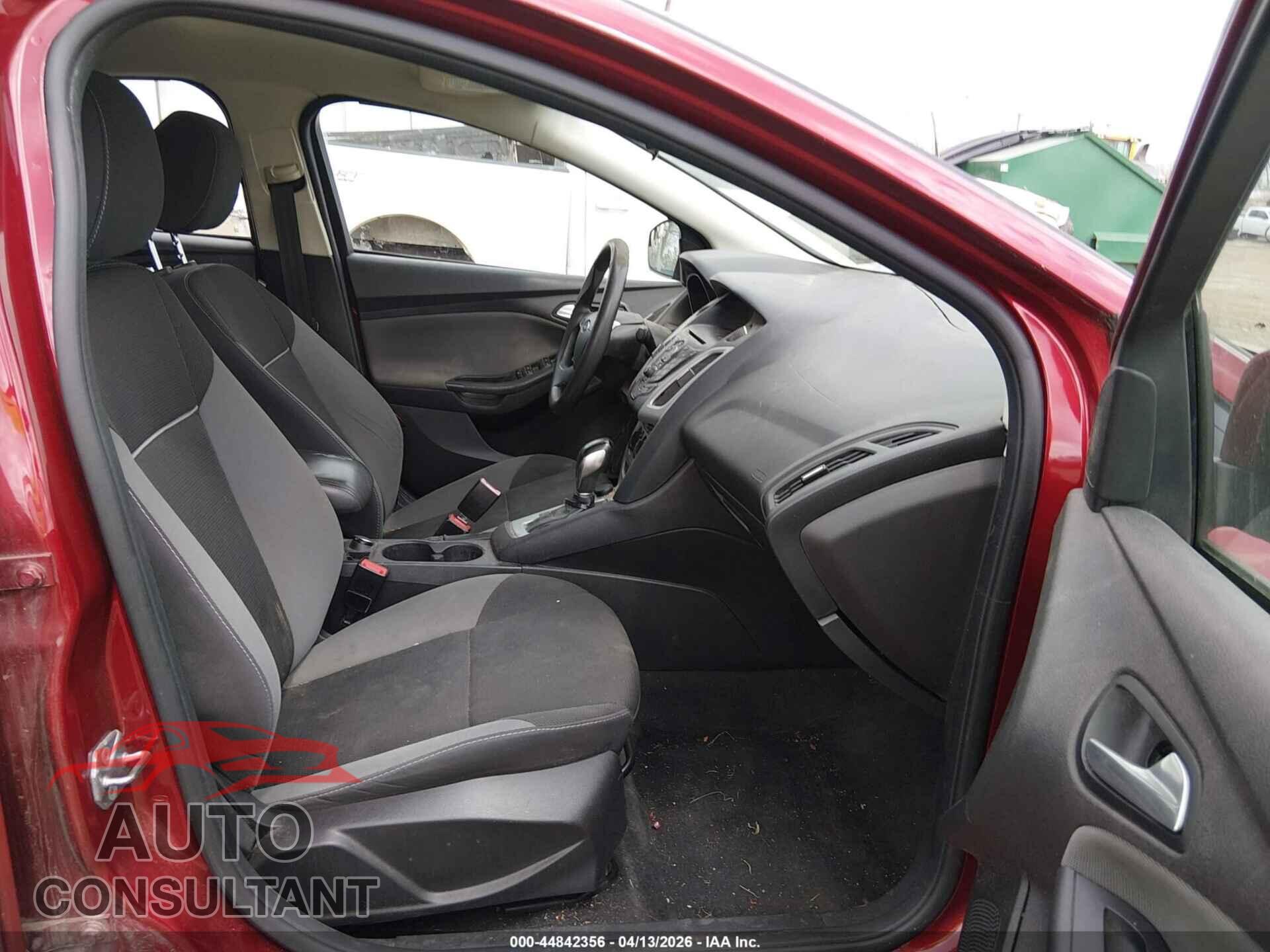 FORD FOCUS 2014 - 1FADP3F26EL304730