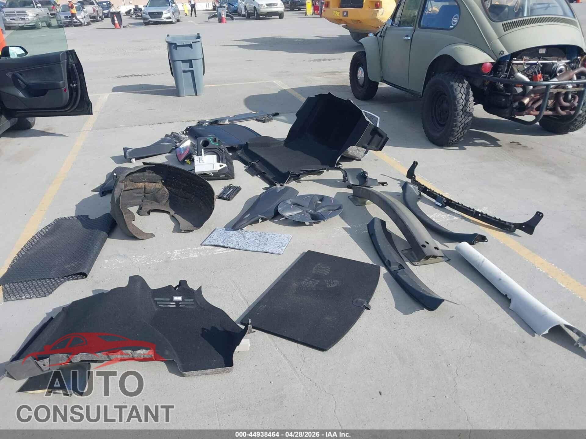 TESLA MODEL 3 2018 - 5YJ3E1EA1JF041410