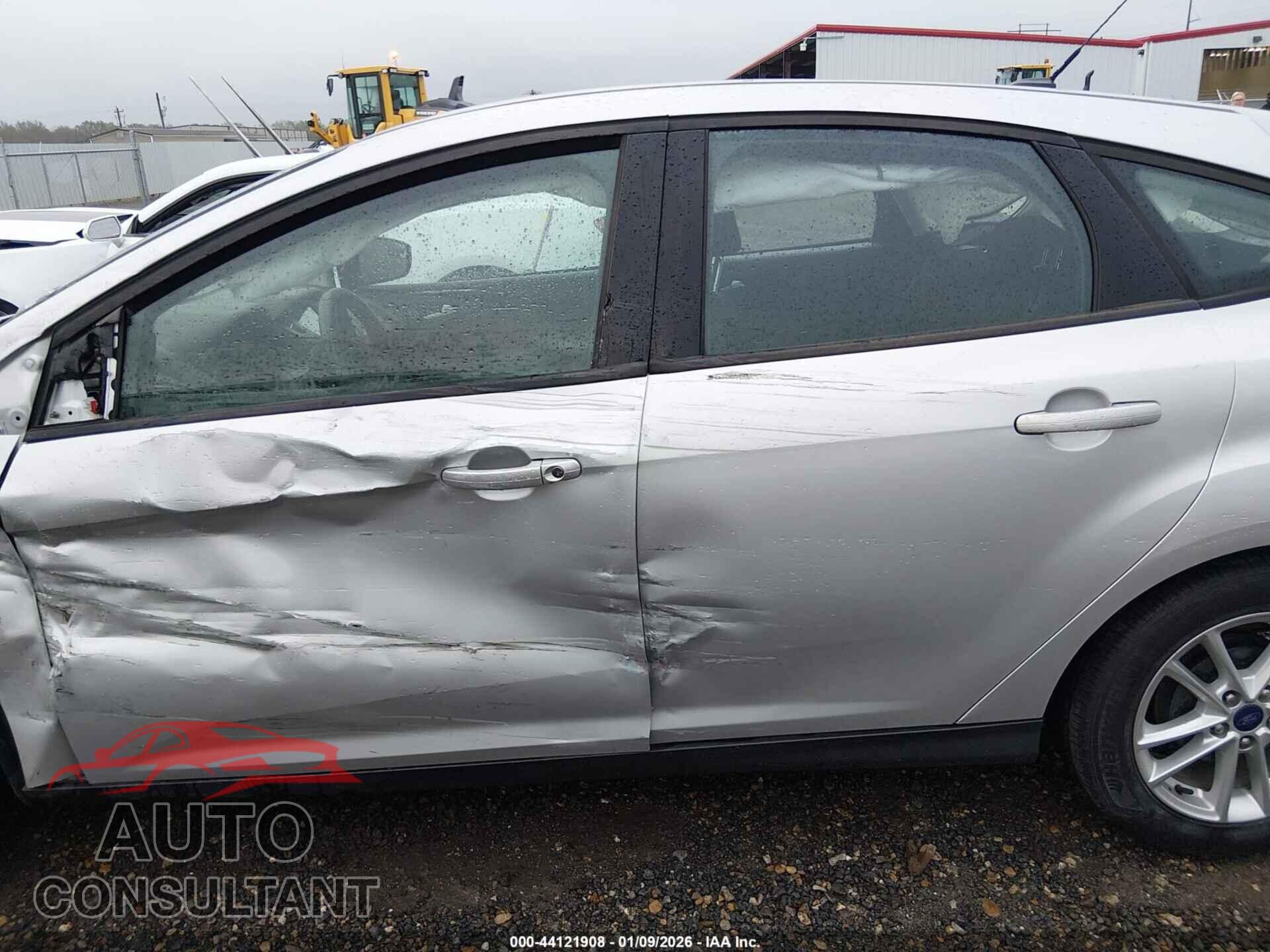 FORD FOCUS 2016 - 1FADP3K21GL342908