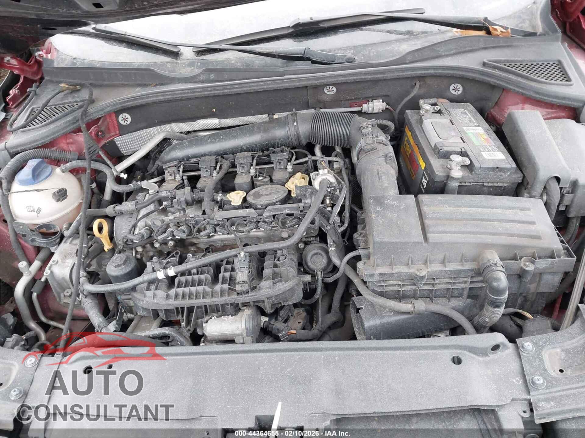 VOLKSWAGEN PASSAT 2018 - 1VWAA7A33JC022302