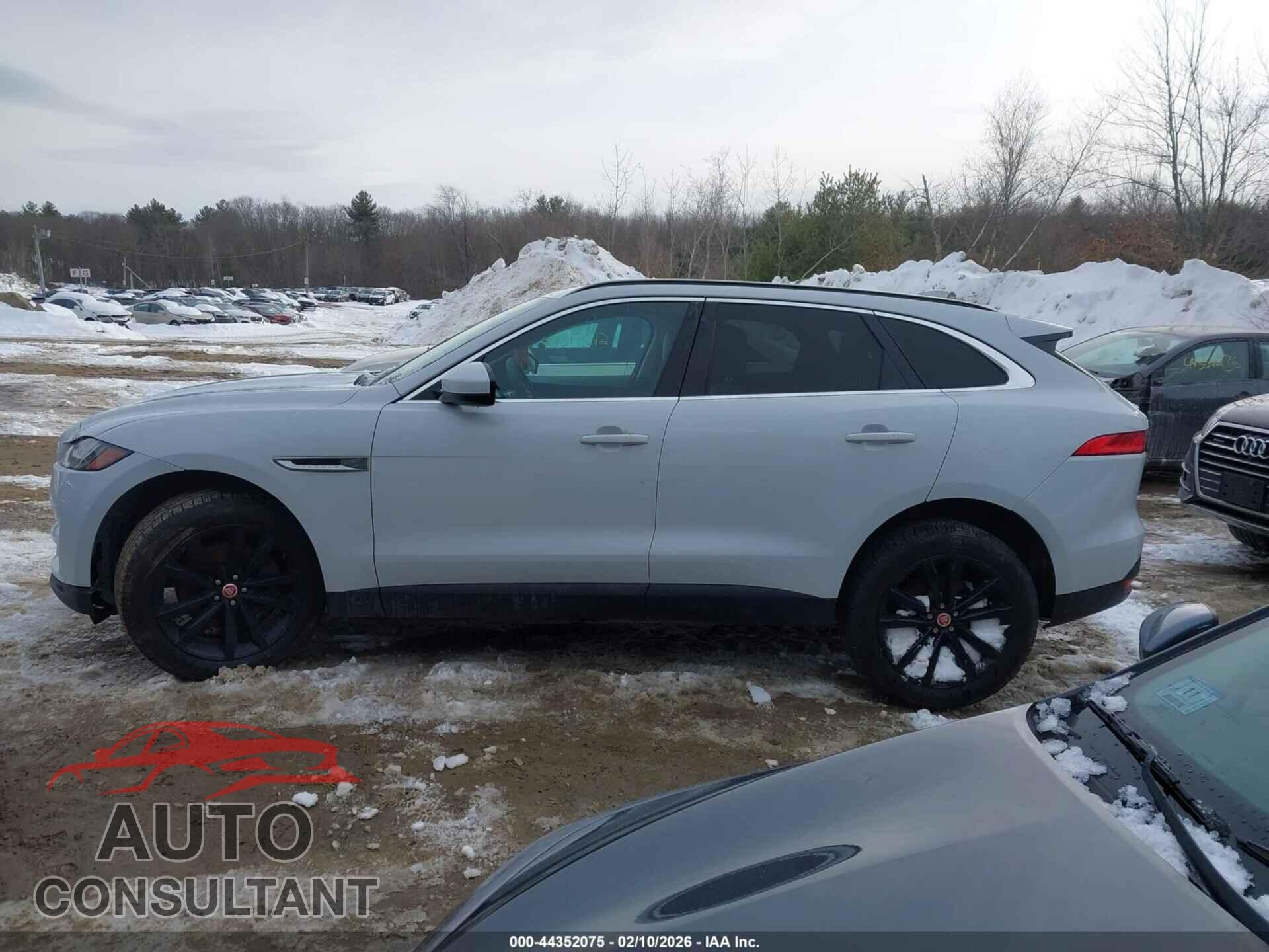 JAGUAR F-PACE 2018 - SADCK2EV8JA247225