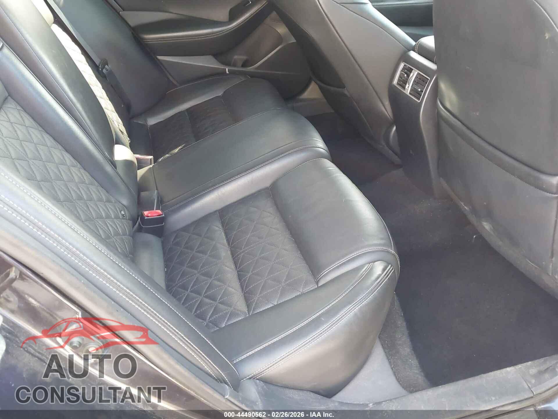 NISSAN MAXIMA 2017 - 1N4AA6AP1HC361477
