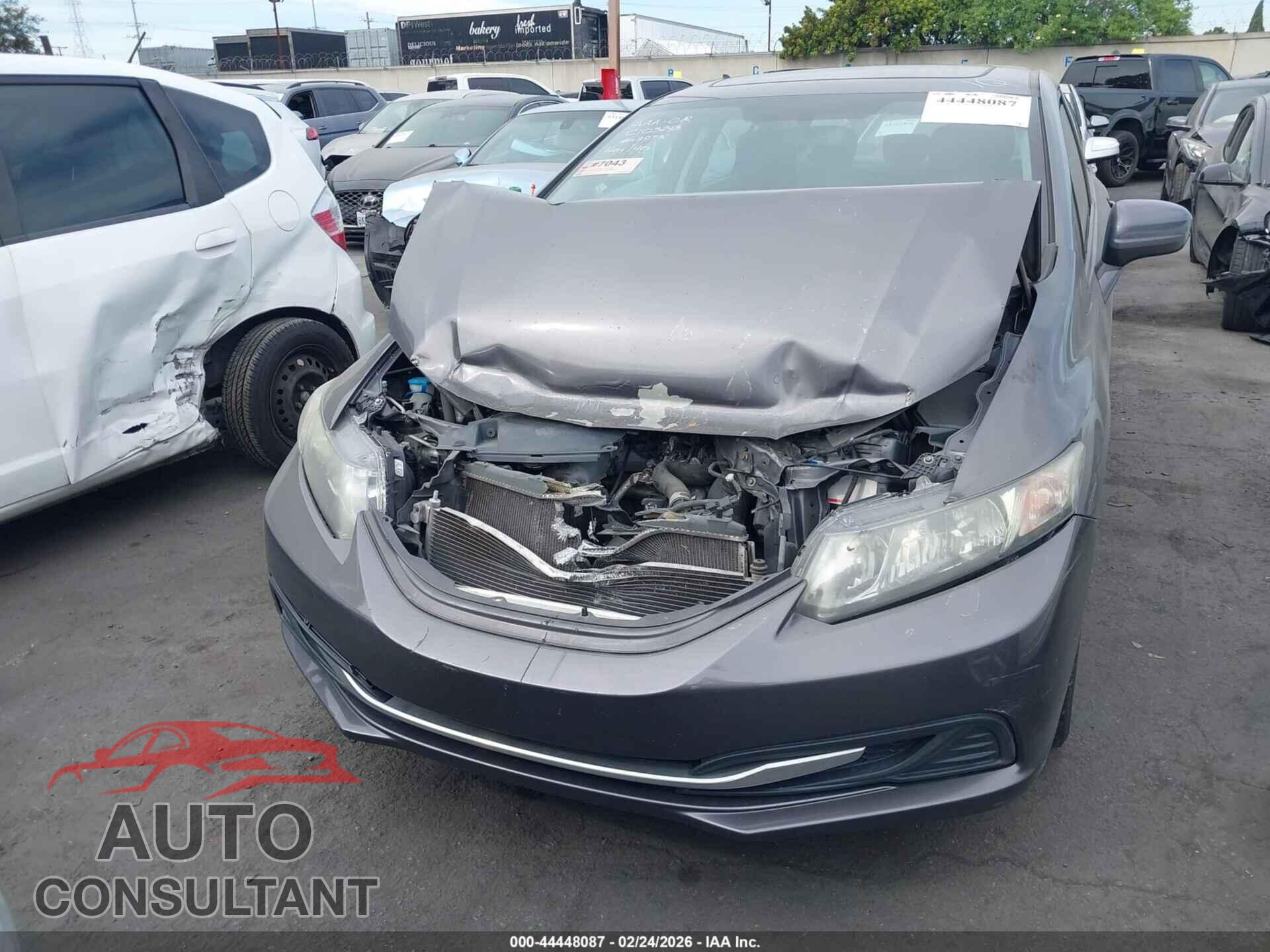 HONDA CIVIC 2015 - 2HGFB2F82FH553073