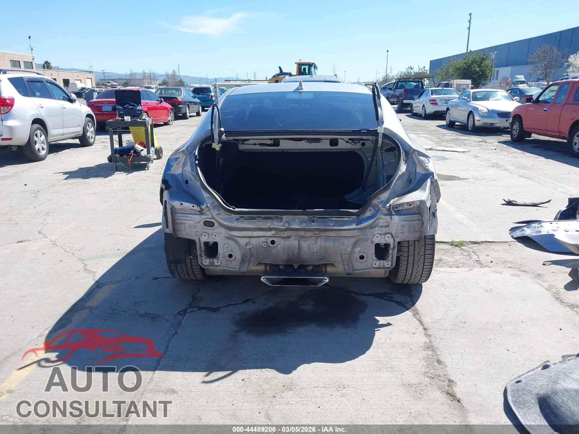 HONDA CIVIC 2018 - 2HGFC3A52JH757252