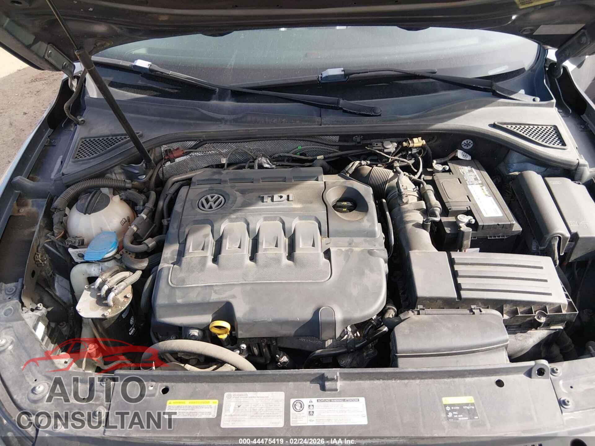 VOLKSWAGEN PASSAT 2015 - 1VWBV7A37FC051284