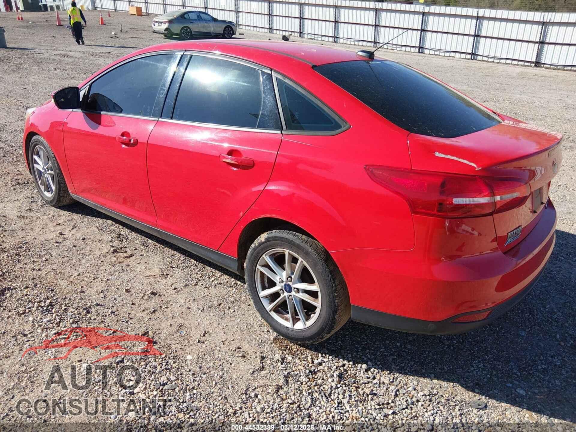 FORD FOCUS 2015 - 1FADP3F25FL234025