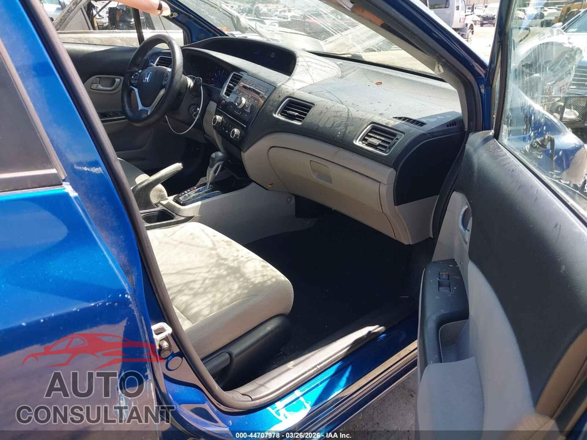 HONDA CIVIC 2013 - 19XFB2F56DE248821