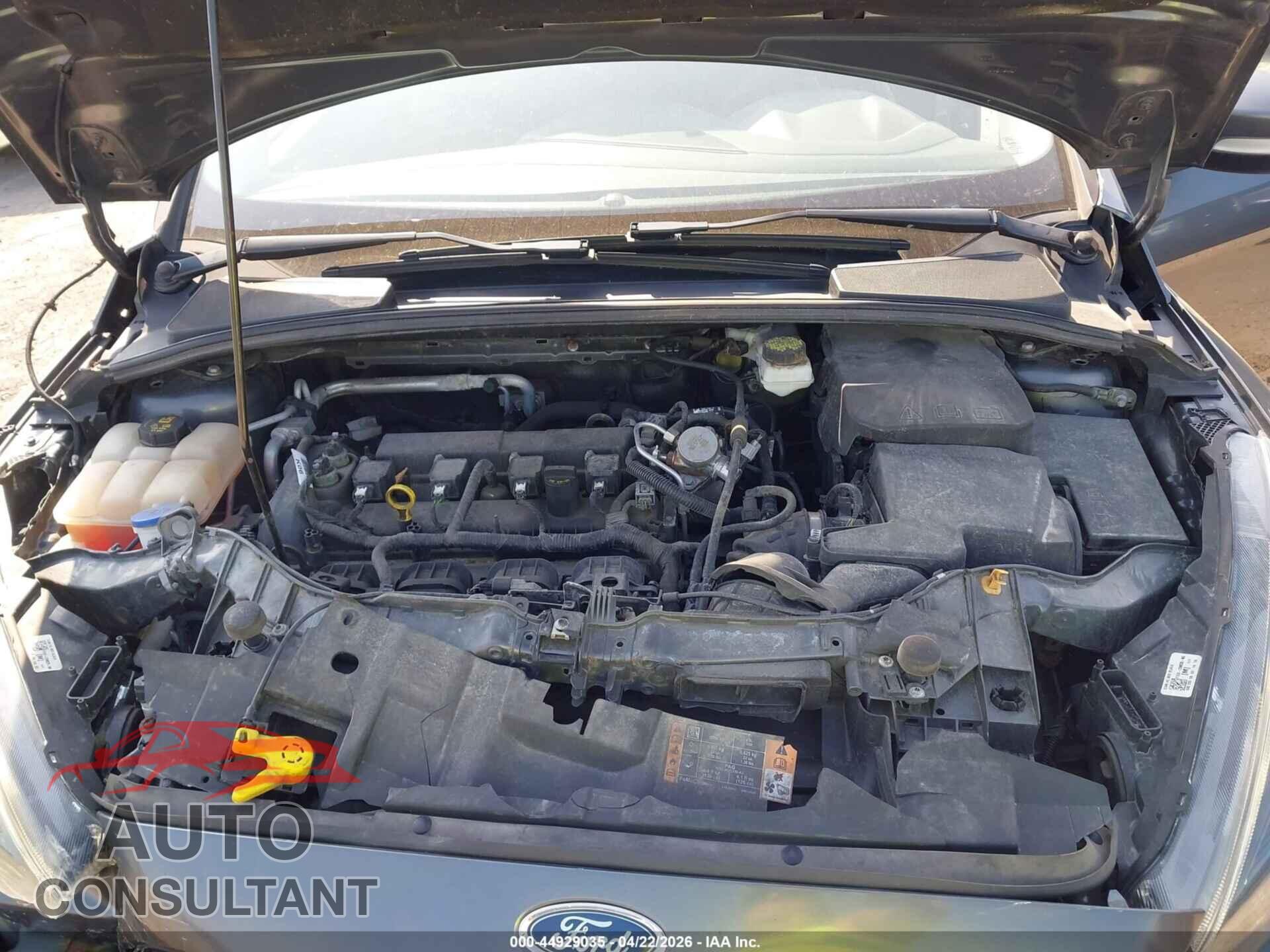 FORD FOCUS 2018 - 1FADP3M26JL321167