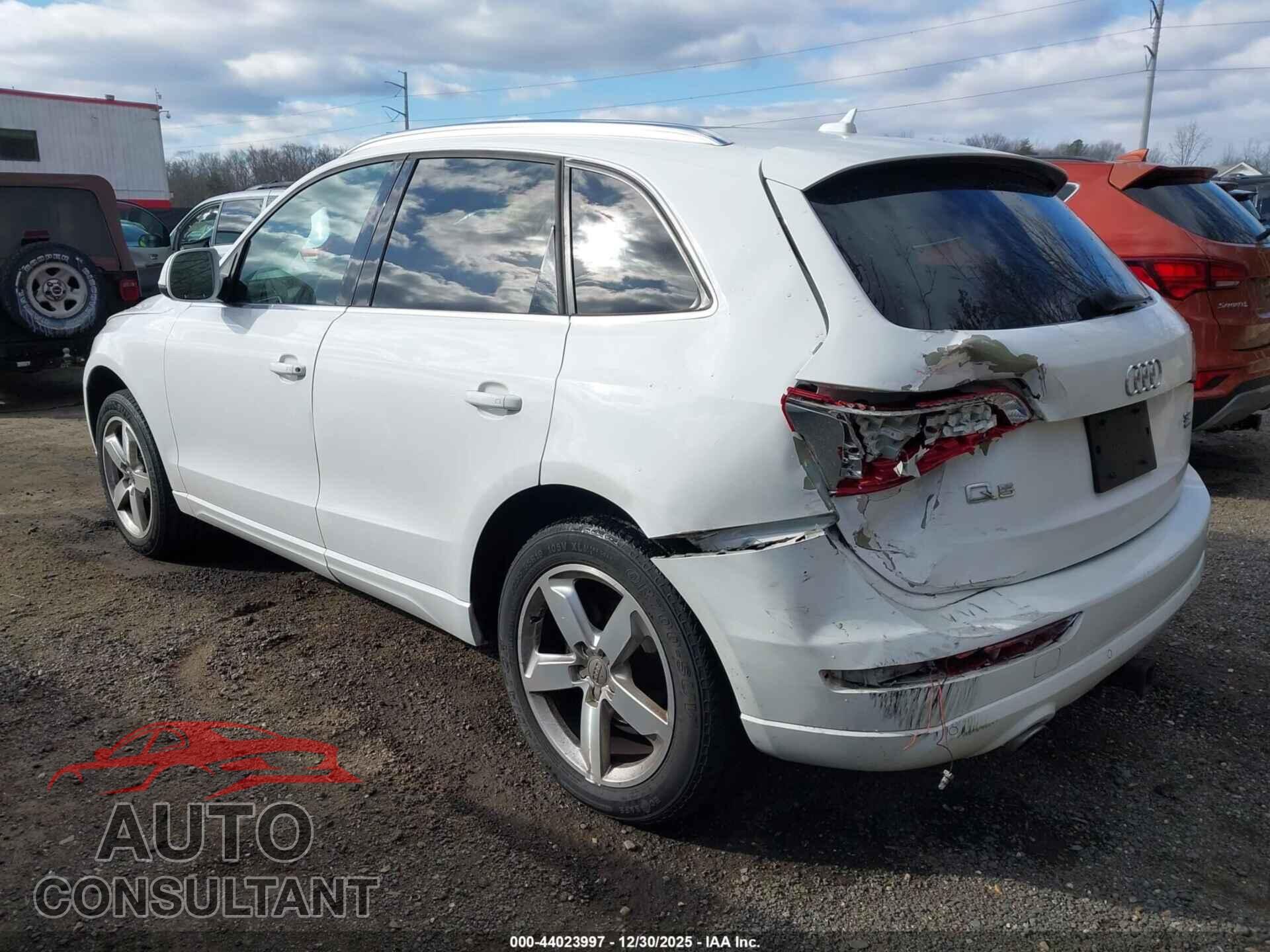 AUDI Q5 2010 - WA1VKAFP7AA047459