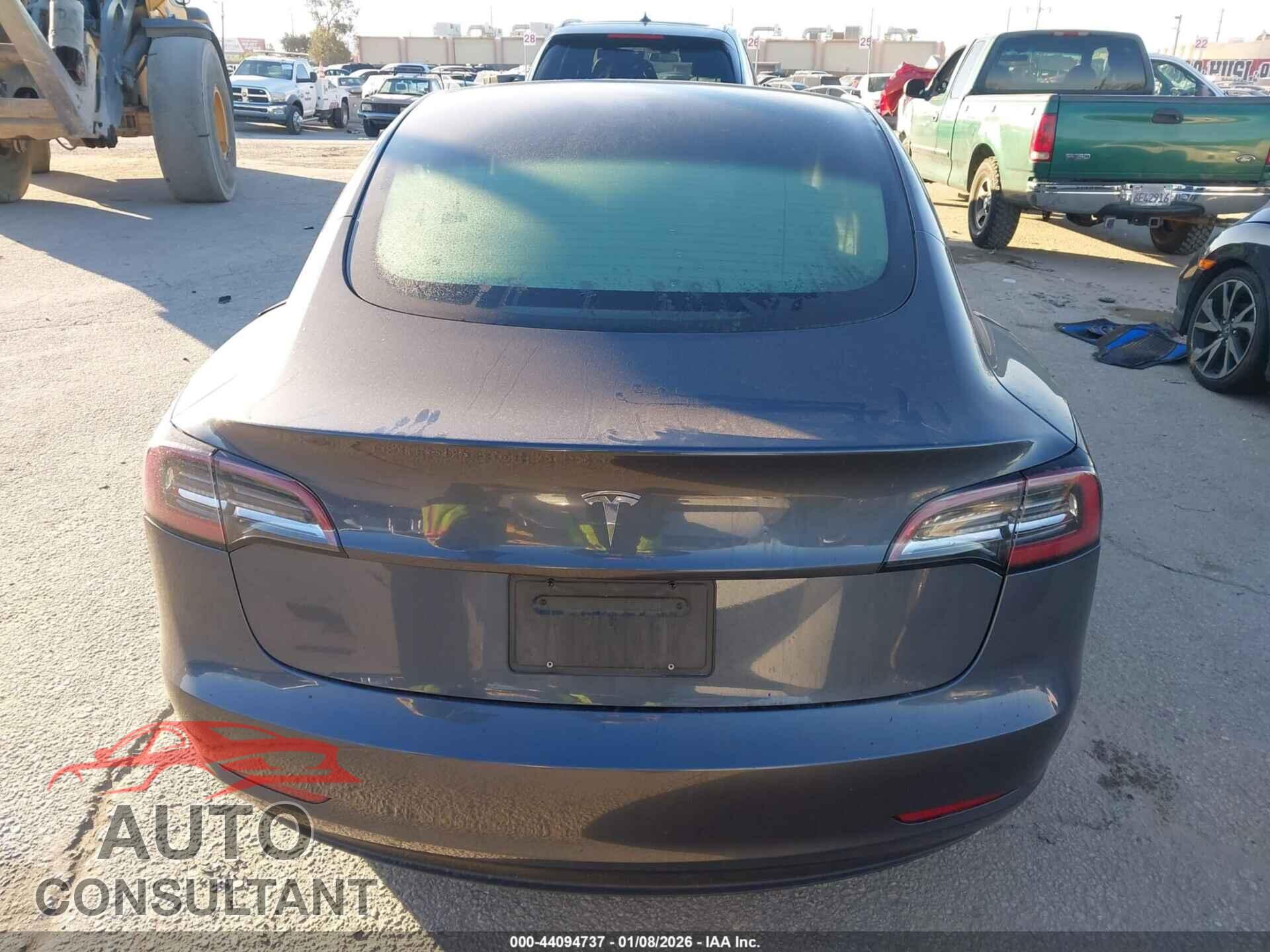 TESLA MODEL 3 2023 - 5YJ3E1EA4PF495689