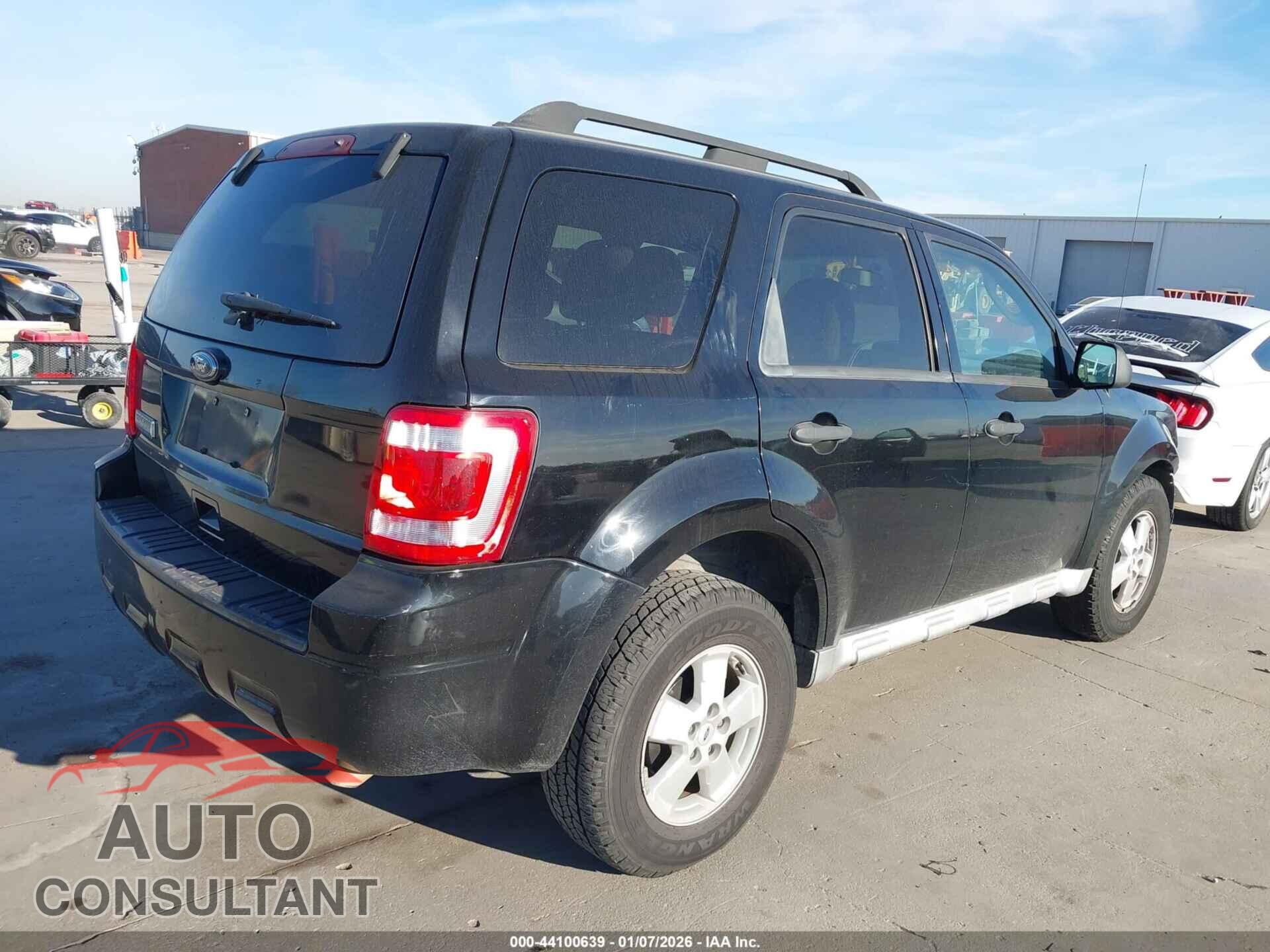 FORD ESCAPE 2010 - 1FMCU0D77AKB54179