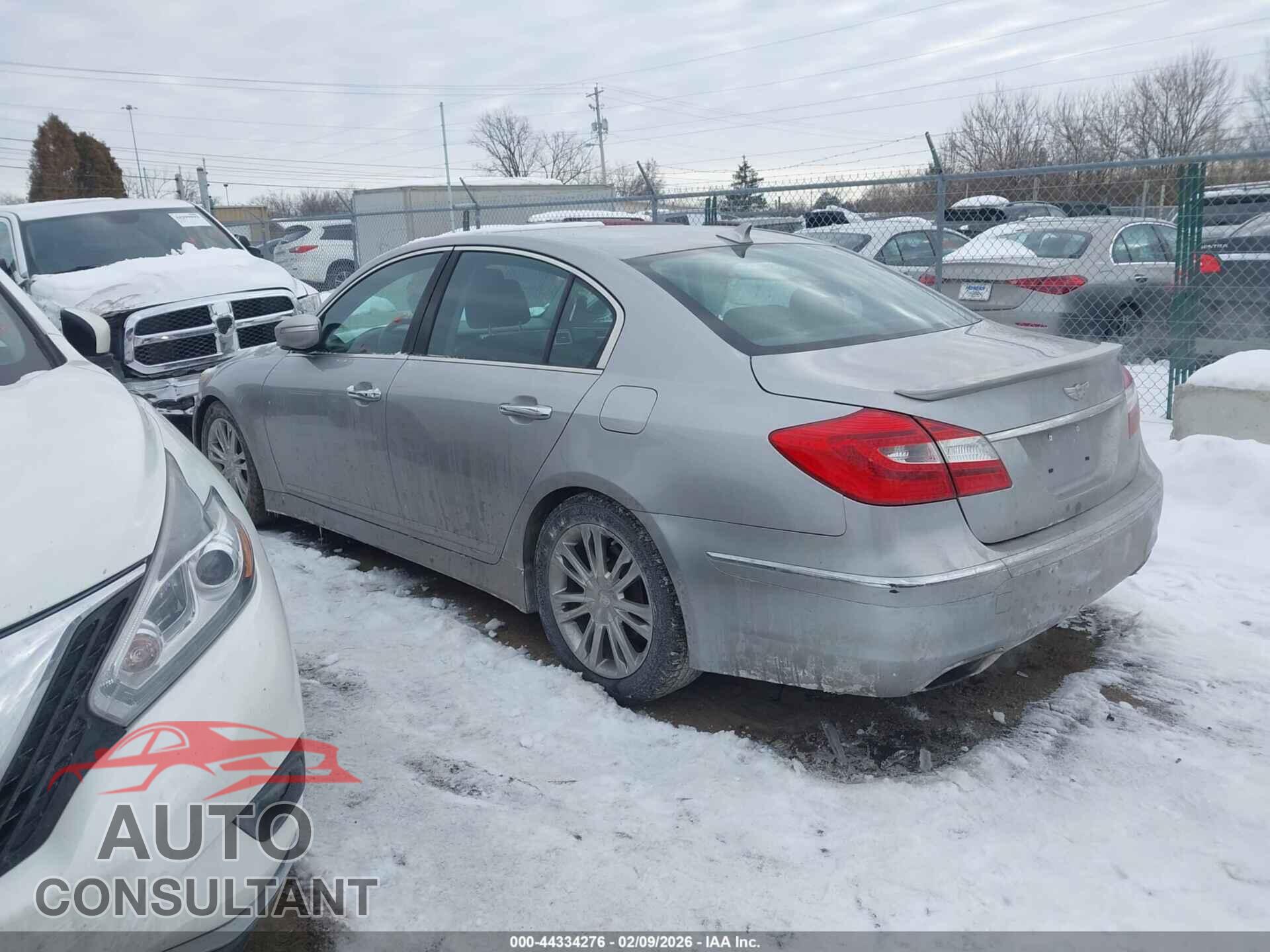 HYUNDAI GENESIS 2012 - KMHGC4DD2CU191083