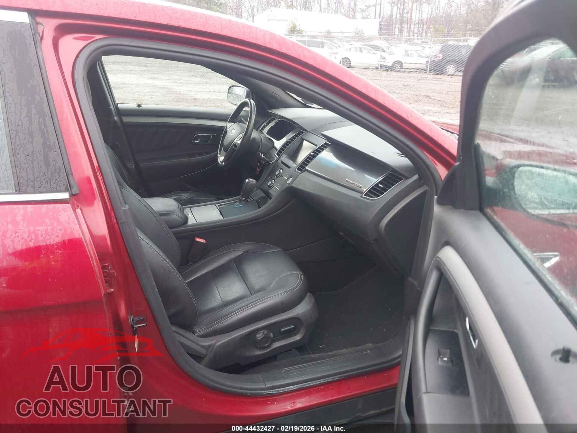 FORD TAURUS 2013 - 1FAHP2E88DG147632