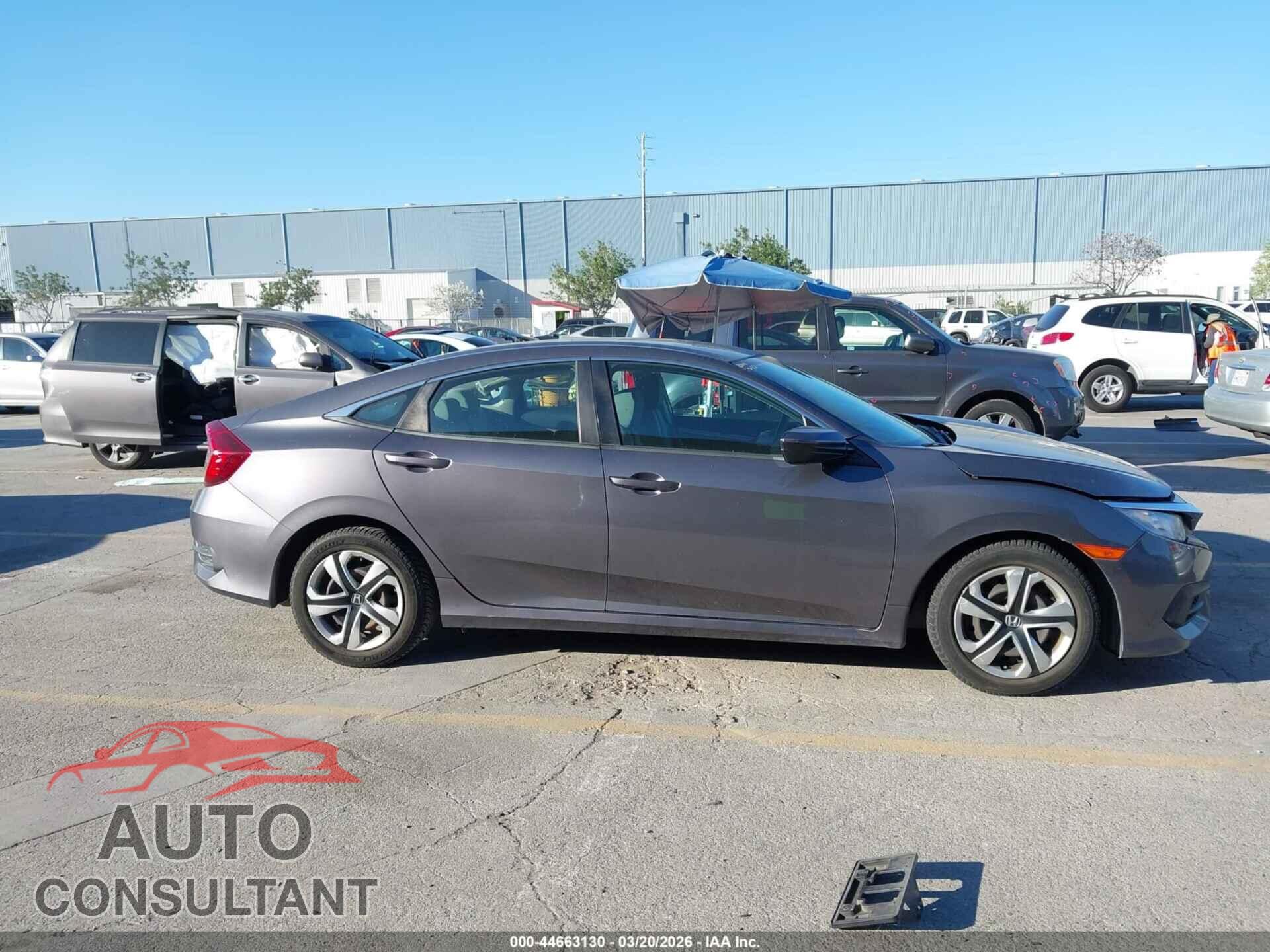 HONDA CIVIC 2017 - 2HGFC2F55HH512507