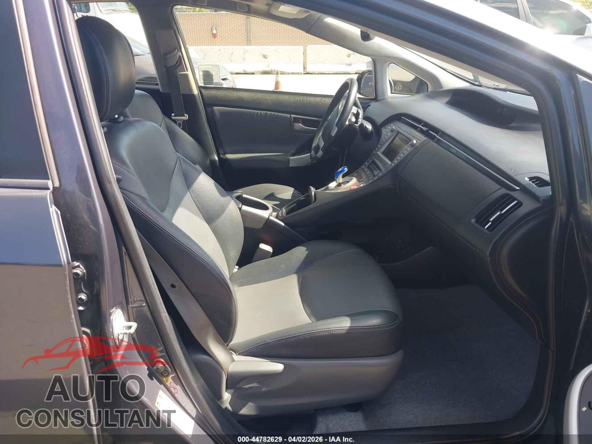 TOYOTA PRIUS 2015 - JTDKN3DU4F1894841