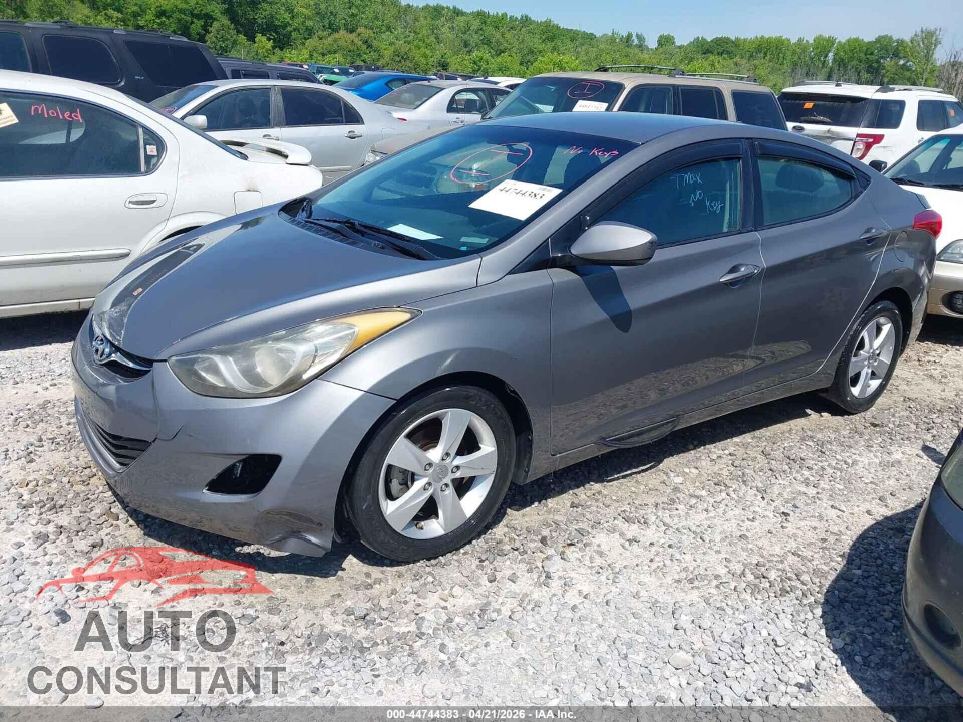 HYUNDAI ELANTRA 2013 - 5NPDH4AE1DH305432