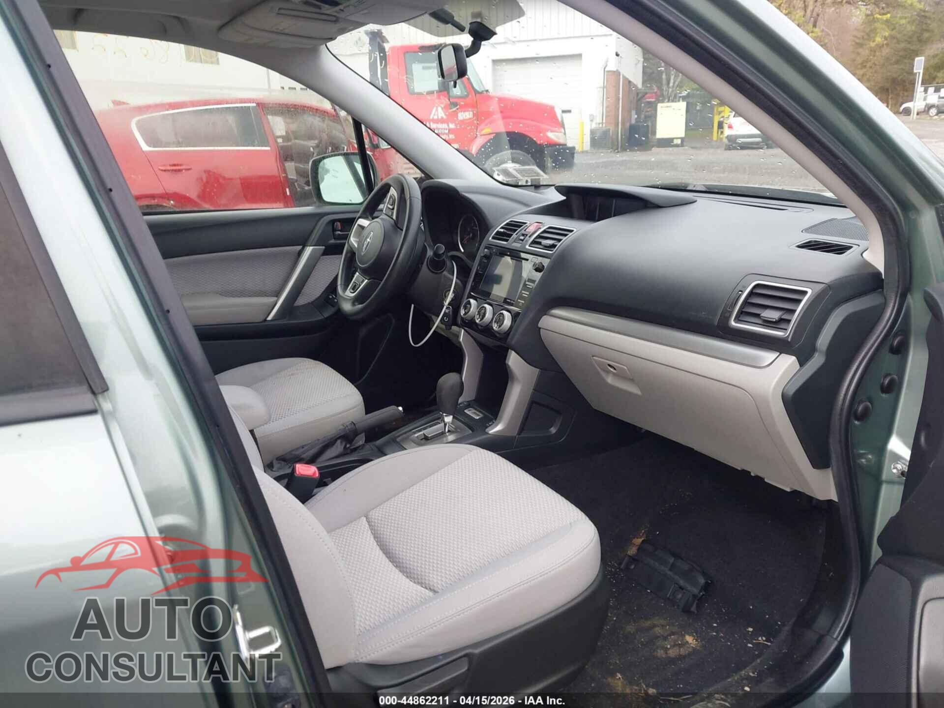 SUBARU FORESTER 2017 - JF2SJAEC5HH460185