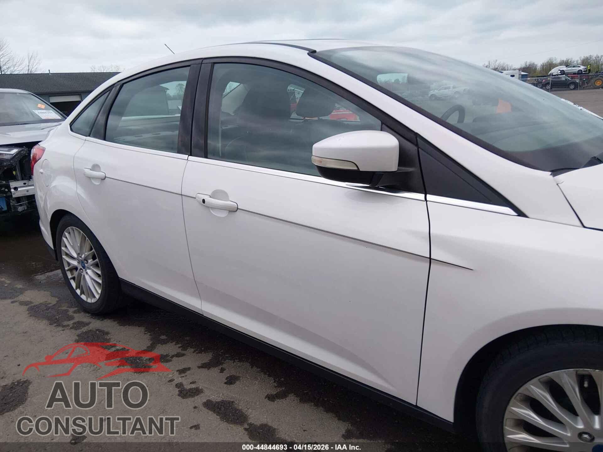 FORD FOCUS 2014 - 1FADP3J27EL137334