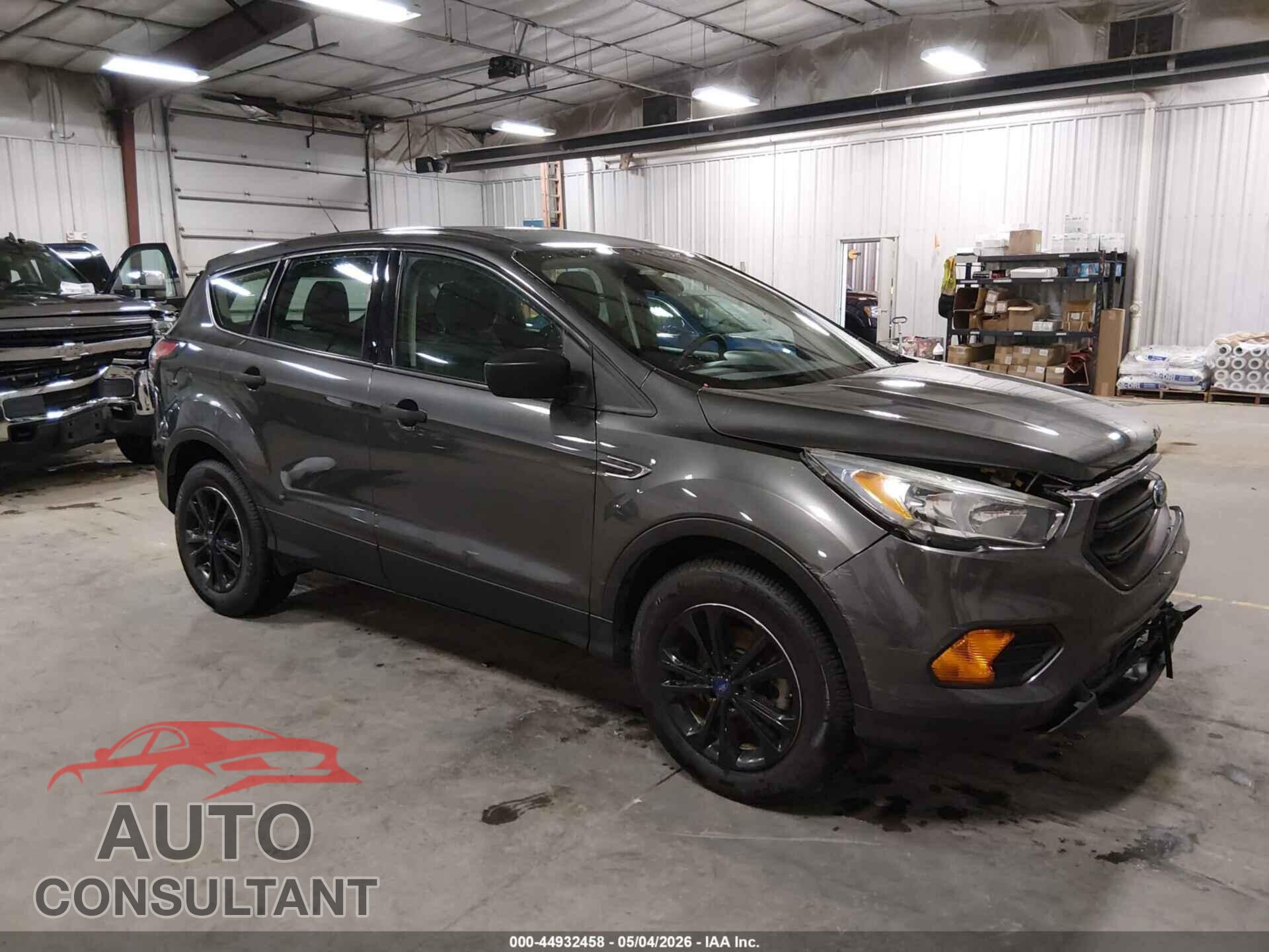 FORD ESCAPE 2017 - 1FMCU0F73HUB00003