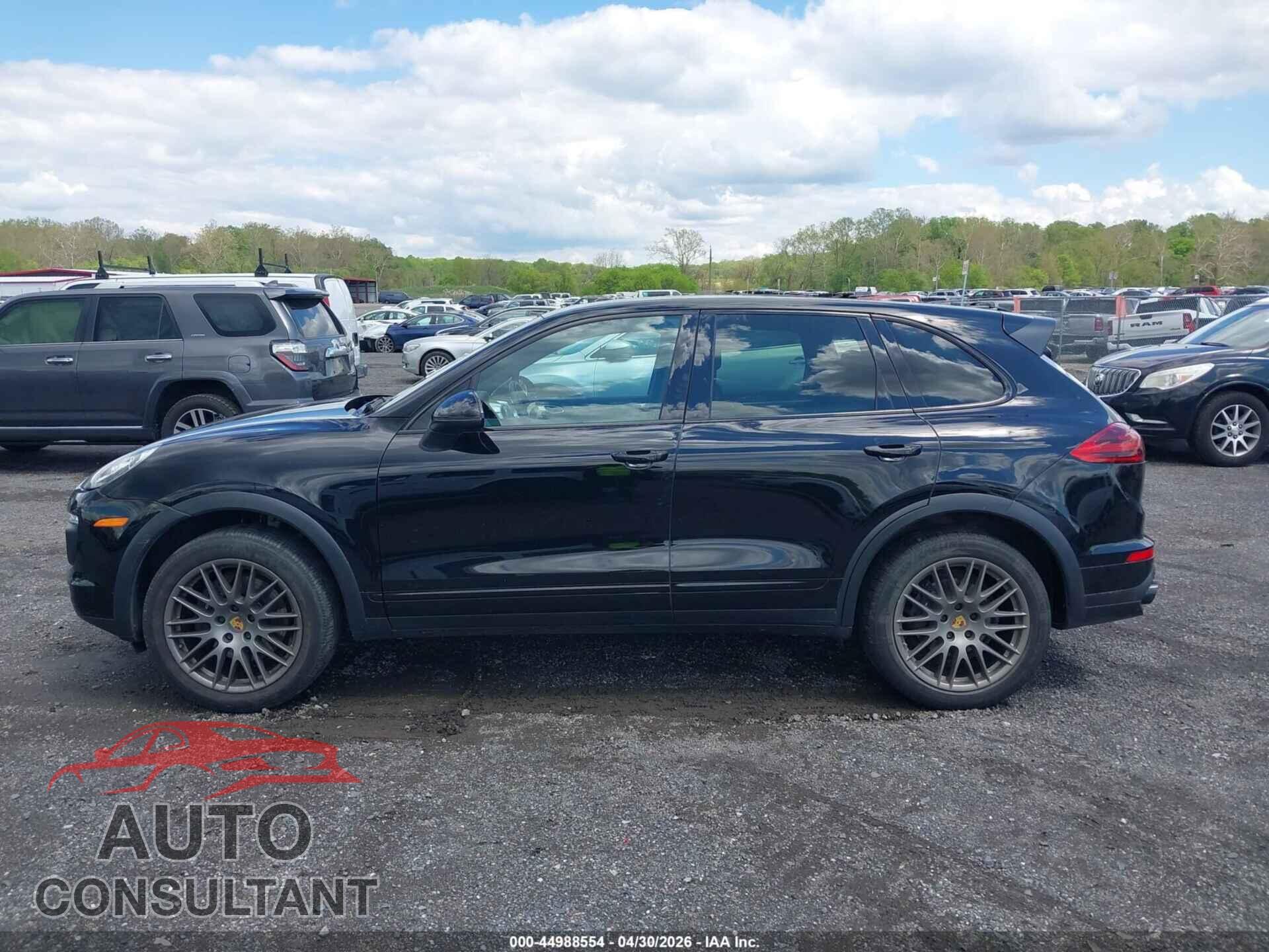 PORSCHE CAYENNE 2018 - WP1AA2A21JKA03698