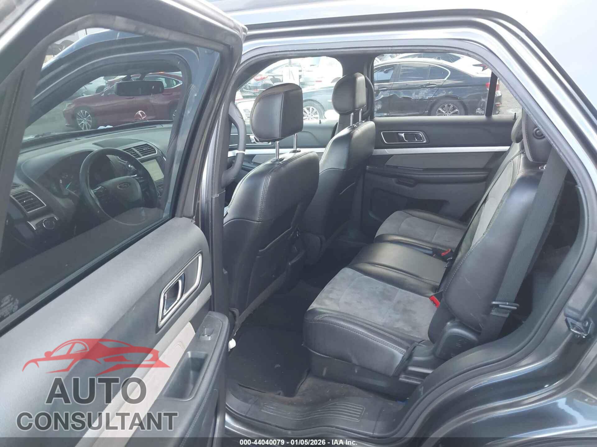 FORD EXPLORER 2017 - 1FM5K7D82HGD55355