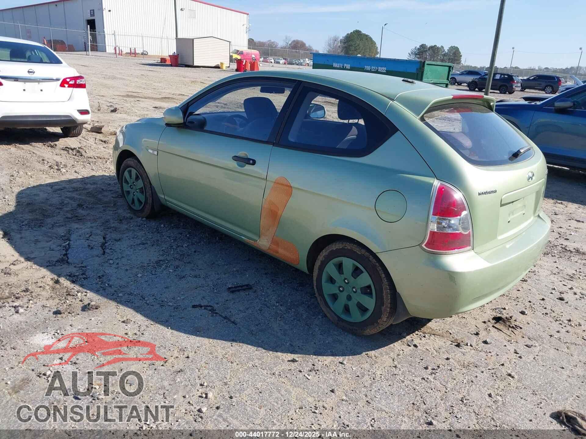HYUNDAI ACCENT 2010 - KMHCM3AC2AU159393