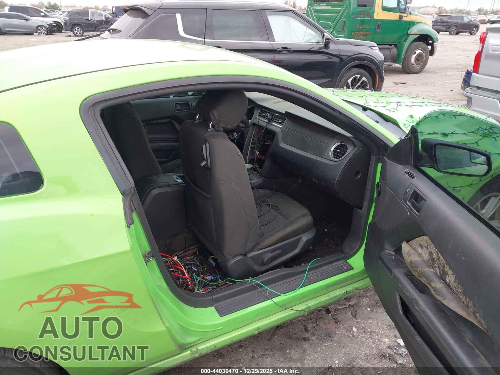 FORD MUSTANG 2014 - 1ZVBP8AM1E5204625
