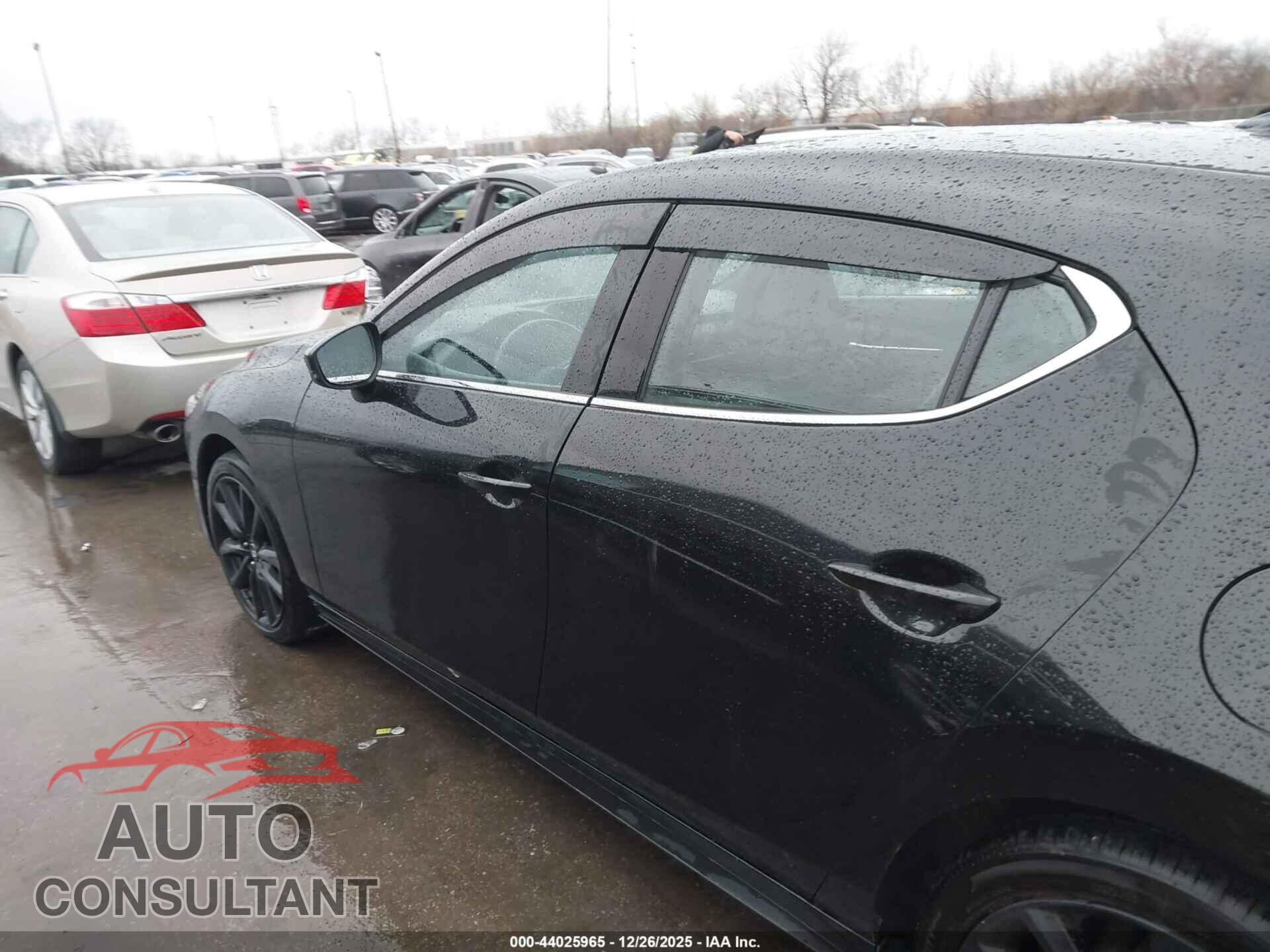 MAZDA MAZDA3 2019 - JM1BPBNM7K1145240