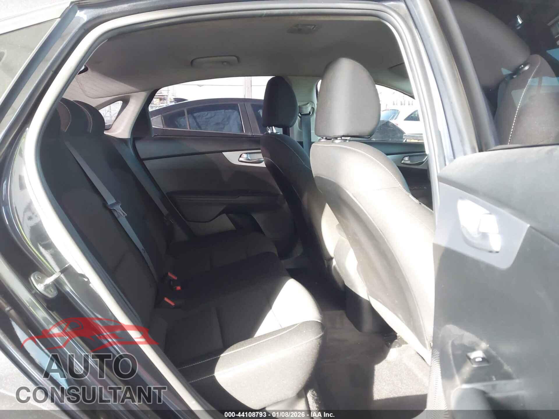KIA FORTE 2023 - 3KPF24AD5PE551152