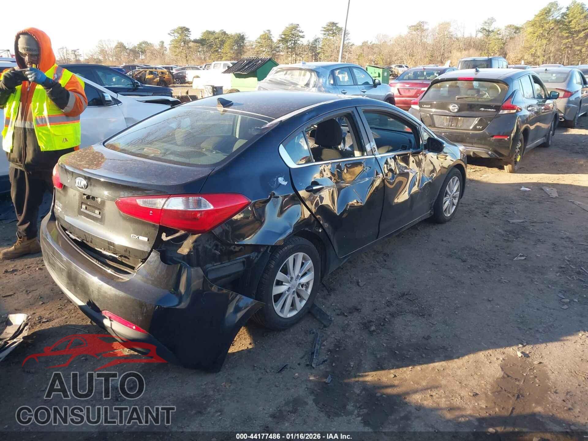 KIA FORTE 2015 - KNAFX4A81F5267979