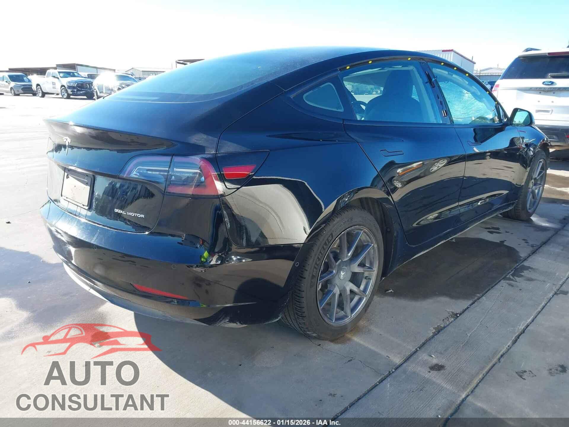 TESLA MODEL 3 2021 - 5YJ3E1EB2MF061033