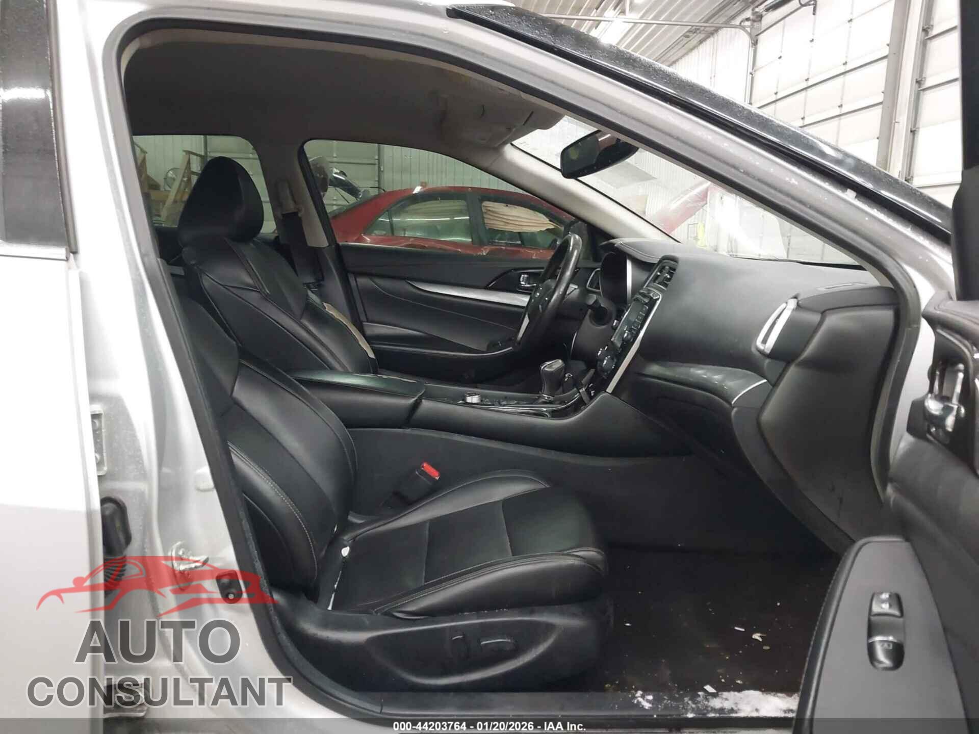 NISSAN MAXIMA 2017 - 1N4AA6APXHC384949